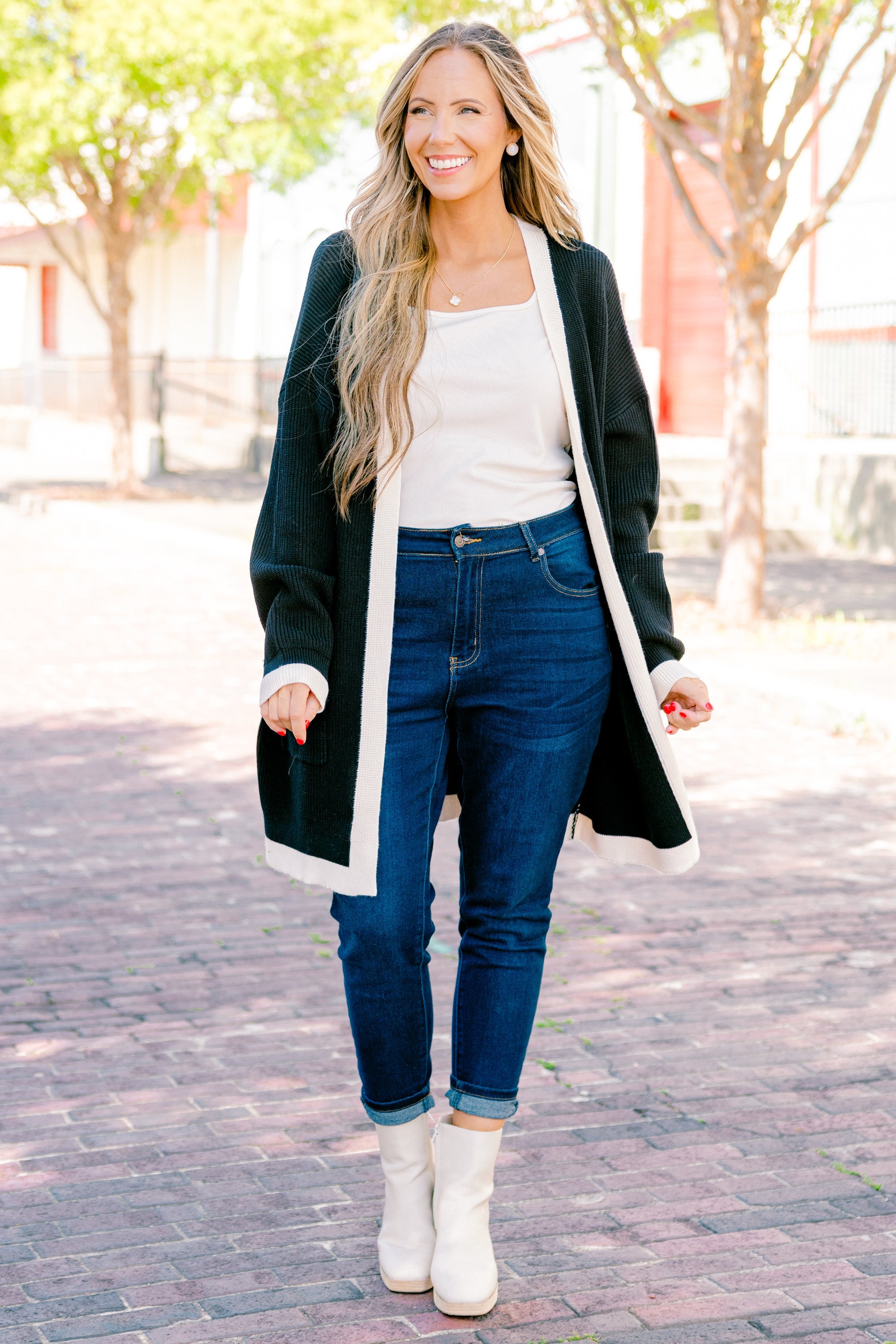 Moonlight Waltz Cardigan, Black/Cream
