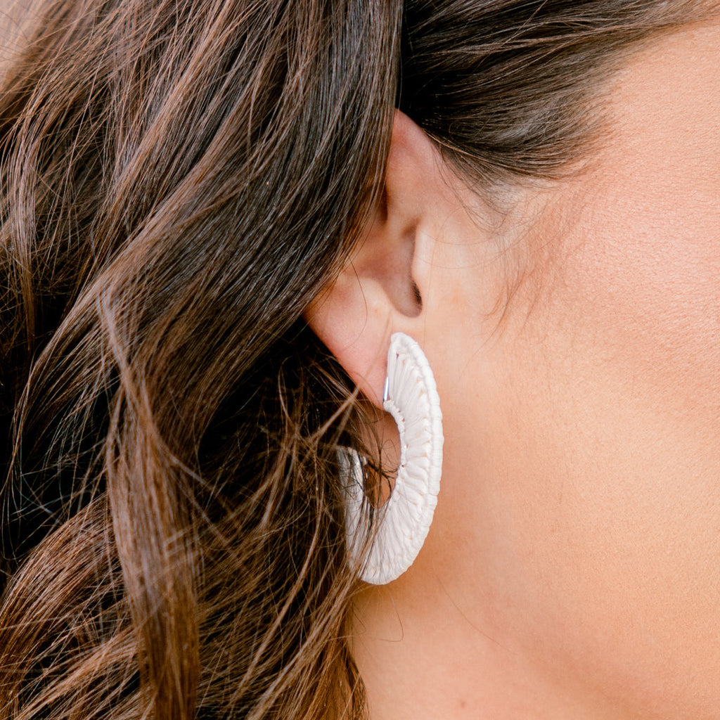 Move With Passion Earrings, Ivory