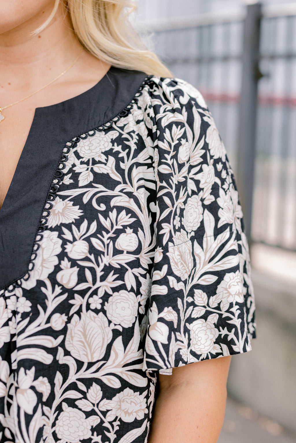 Nautical Breeze Top, Floral Black