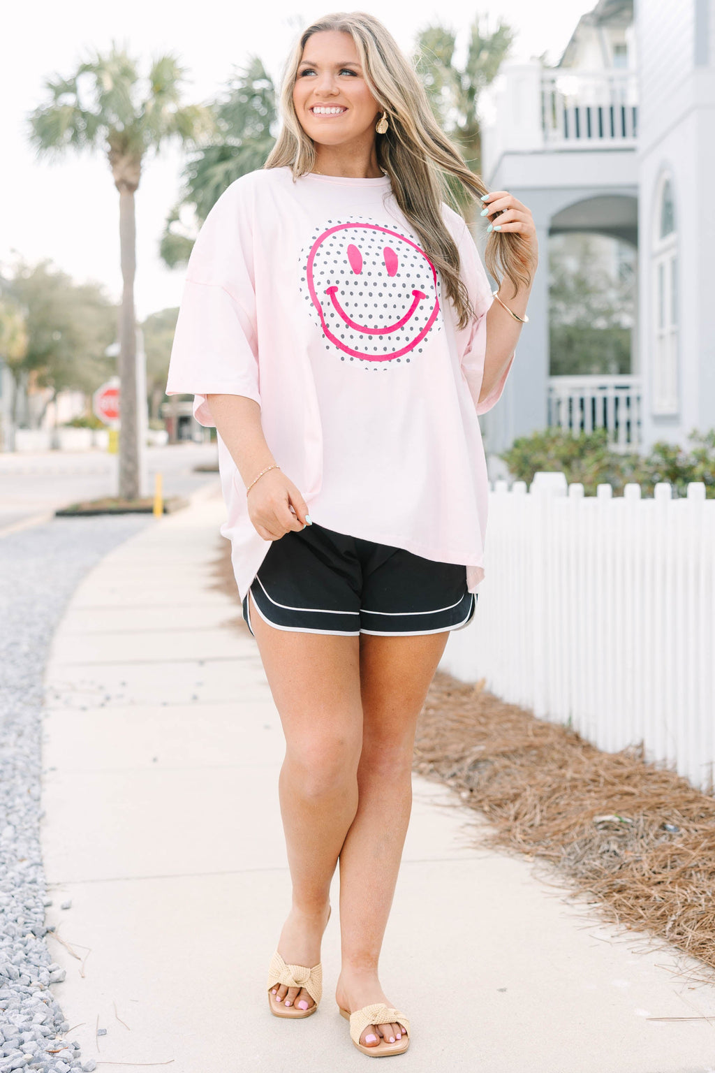 Nostalgia Smiley Boyfriend Tee, Cream Pink