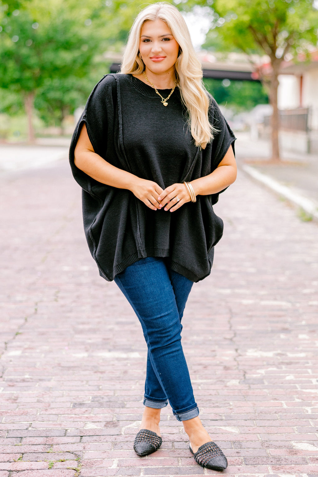 On My Way Over Sweater, Black