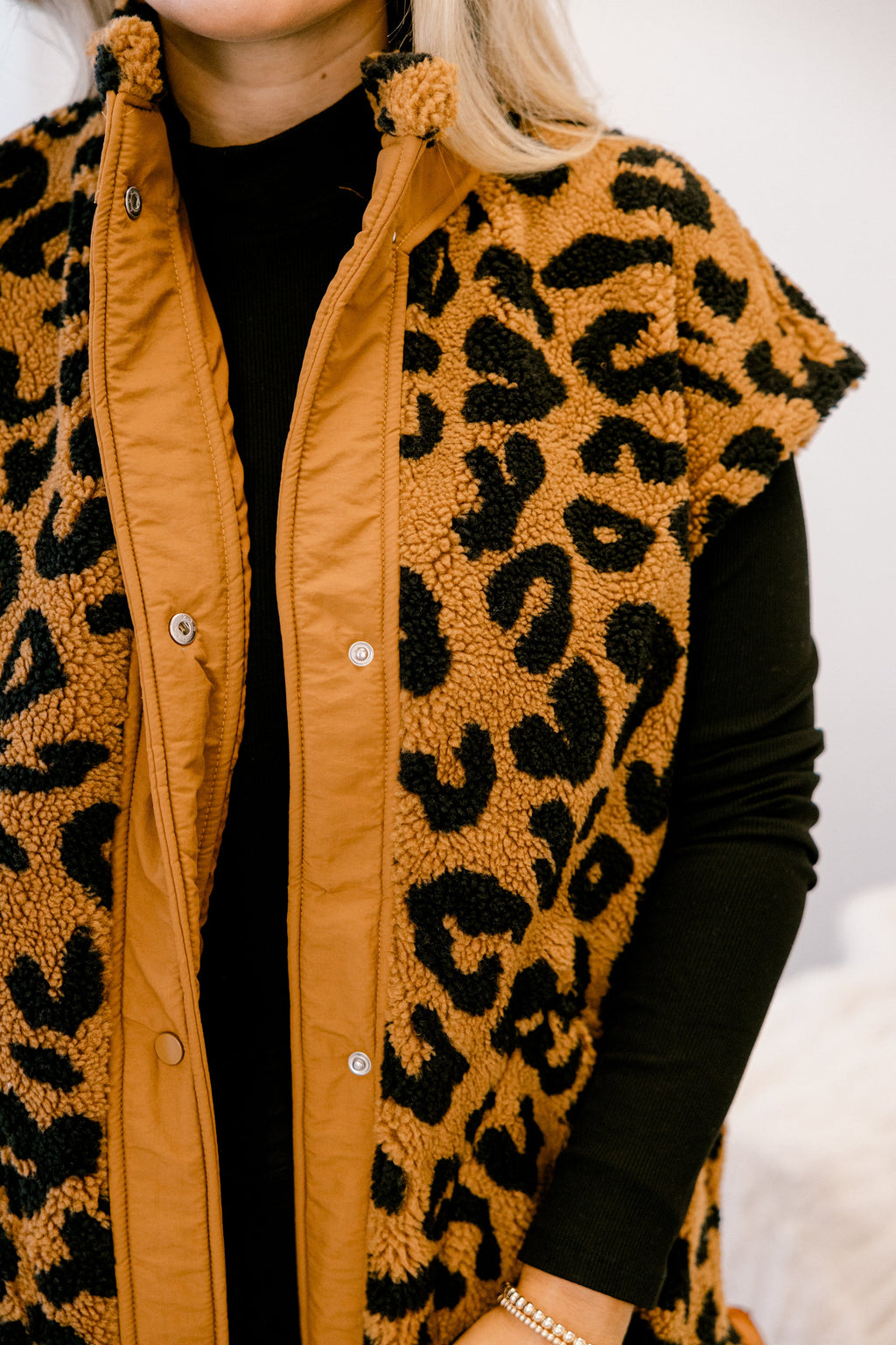 On Schedule Vest, Leopard