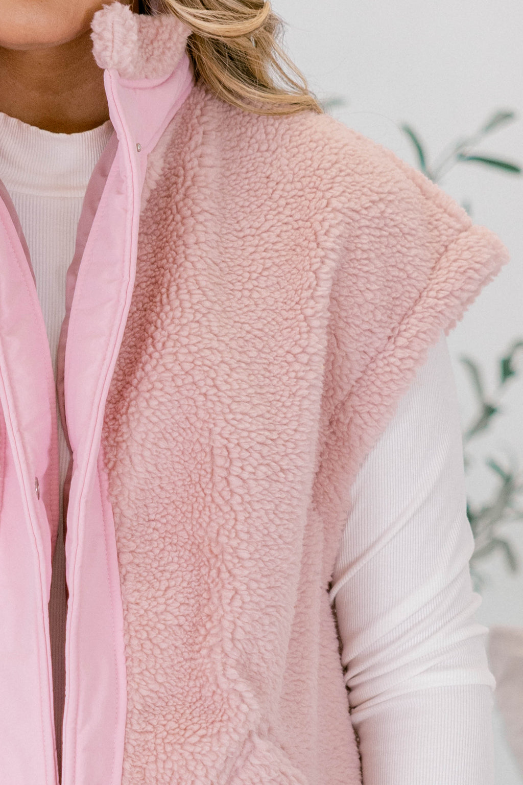 On Schedule Vest, Pink