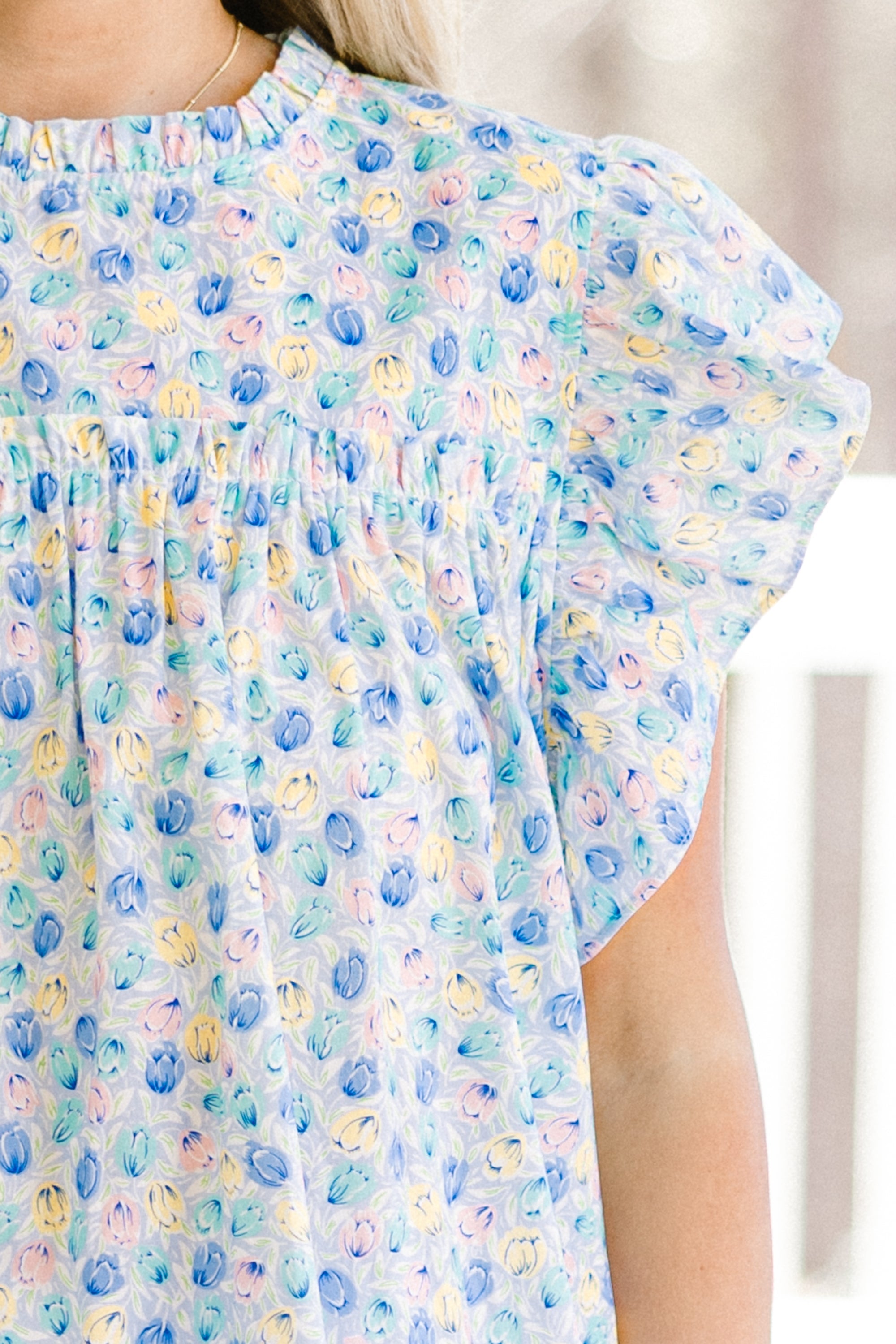 Out Living My Life Top, Blue Floral