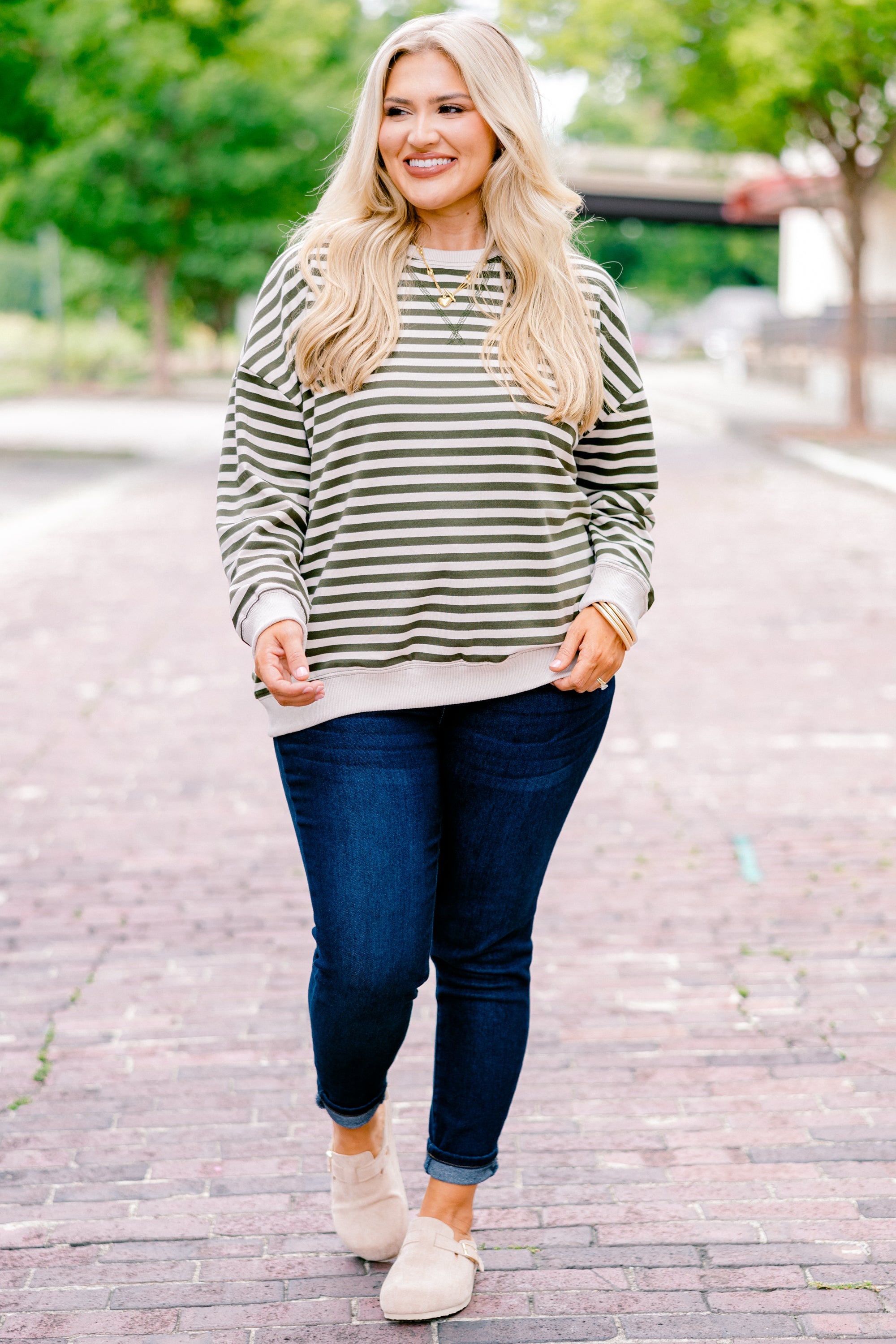 Over My Heart Pullover, Olive