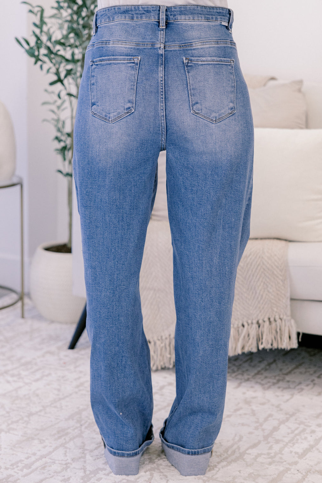 Owning The Moment Jeans, Medium Wash