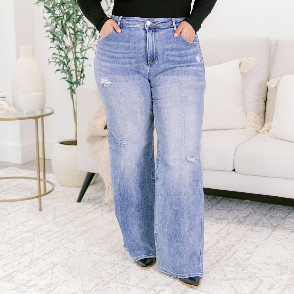Quiet Confidence Jeans, Medium Wash