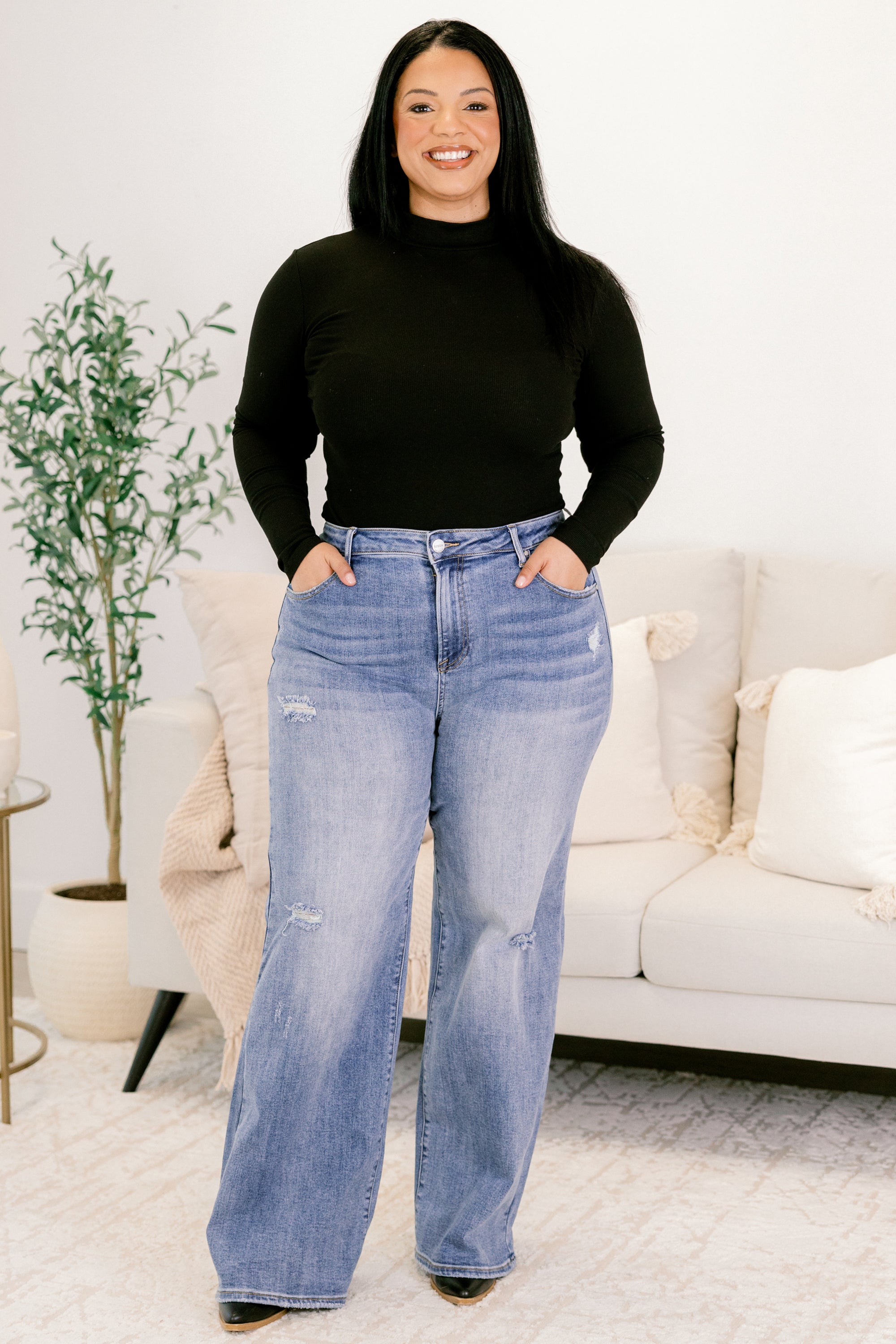 Quiet Confidence Jeans, Medium Wash