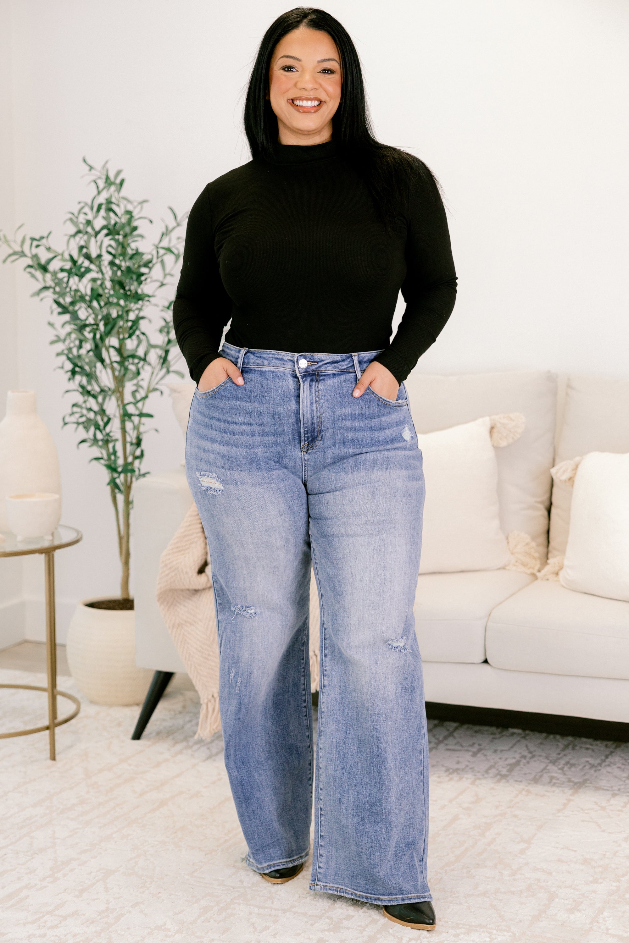 Quiet Confidence Jeans, Medium Wash