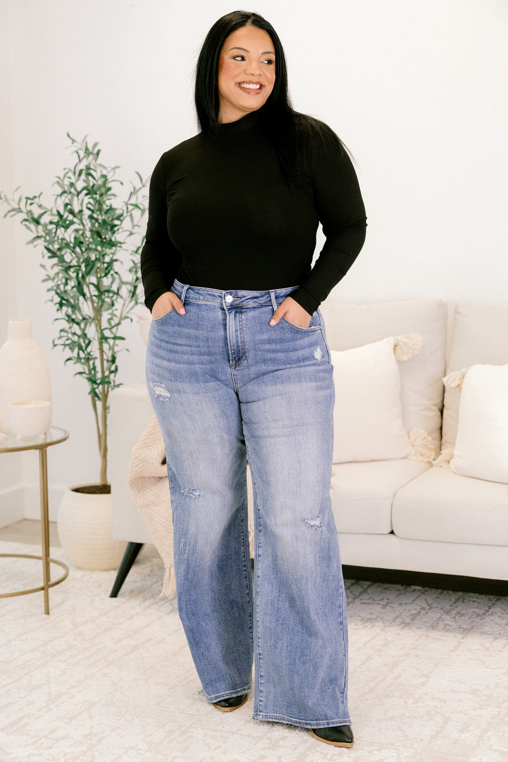 Quiet Confidence Jeans, Medium Wash