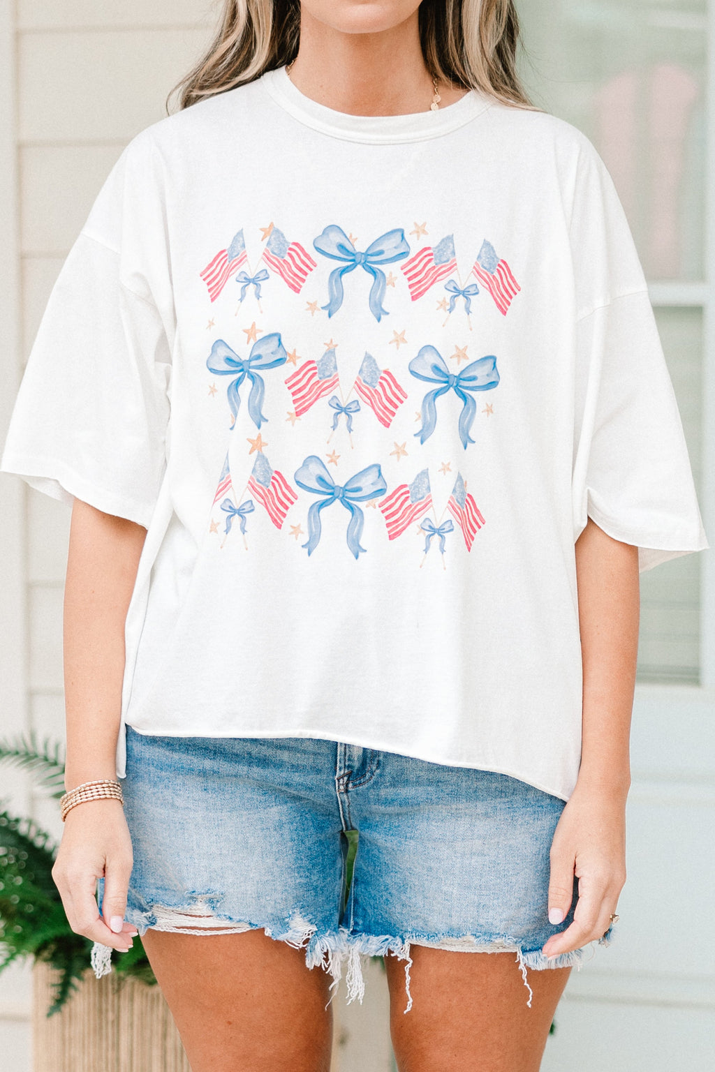 Red, White & Bows Vintage Wash Tee, White