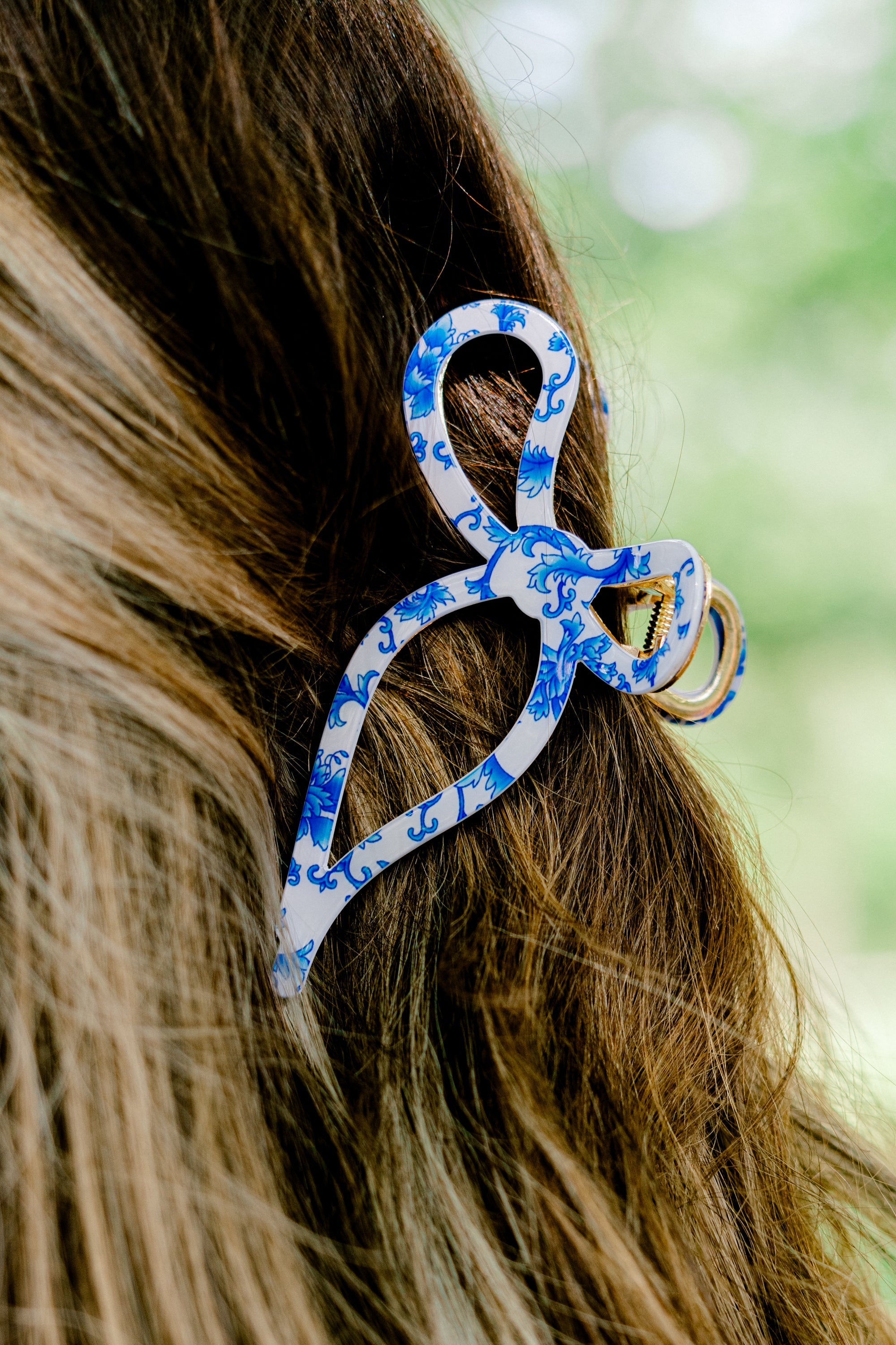Ribbons In Her Hair Clip, Blue