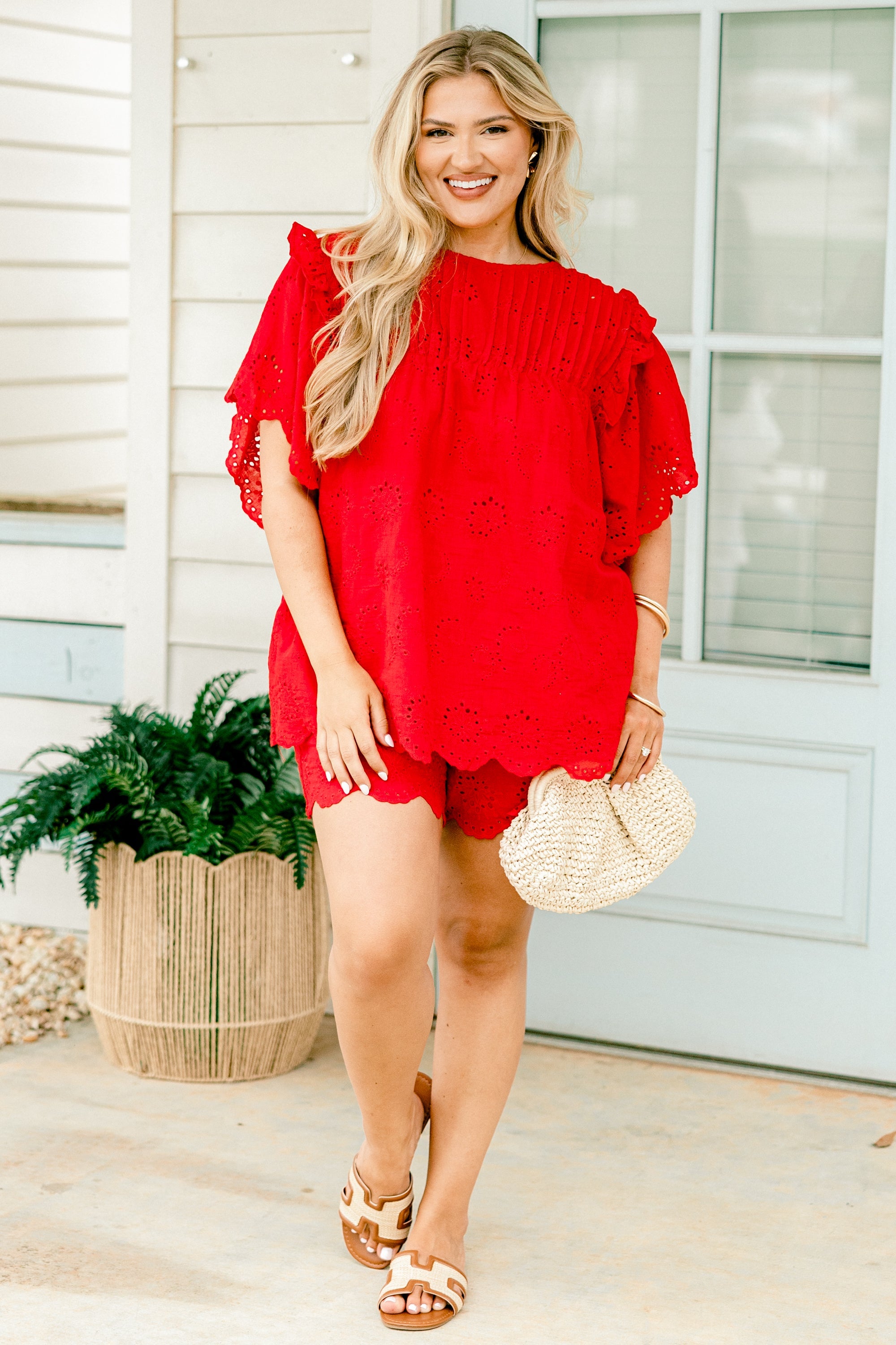 Right Over Here Shorts, Red