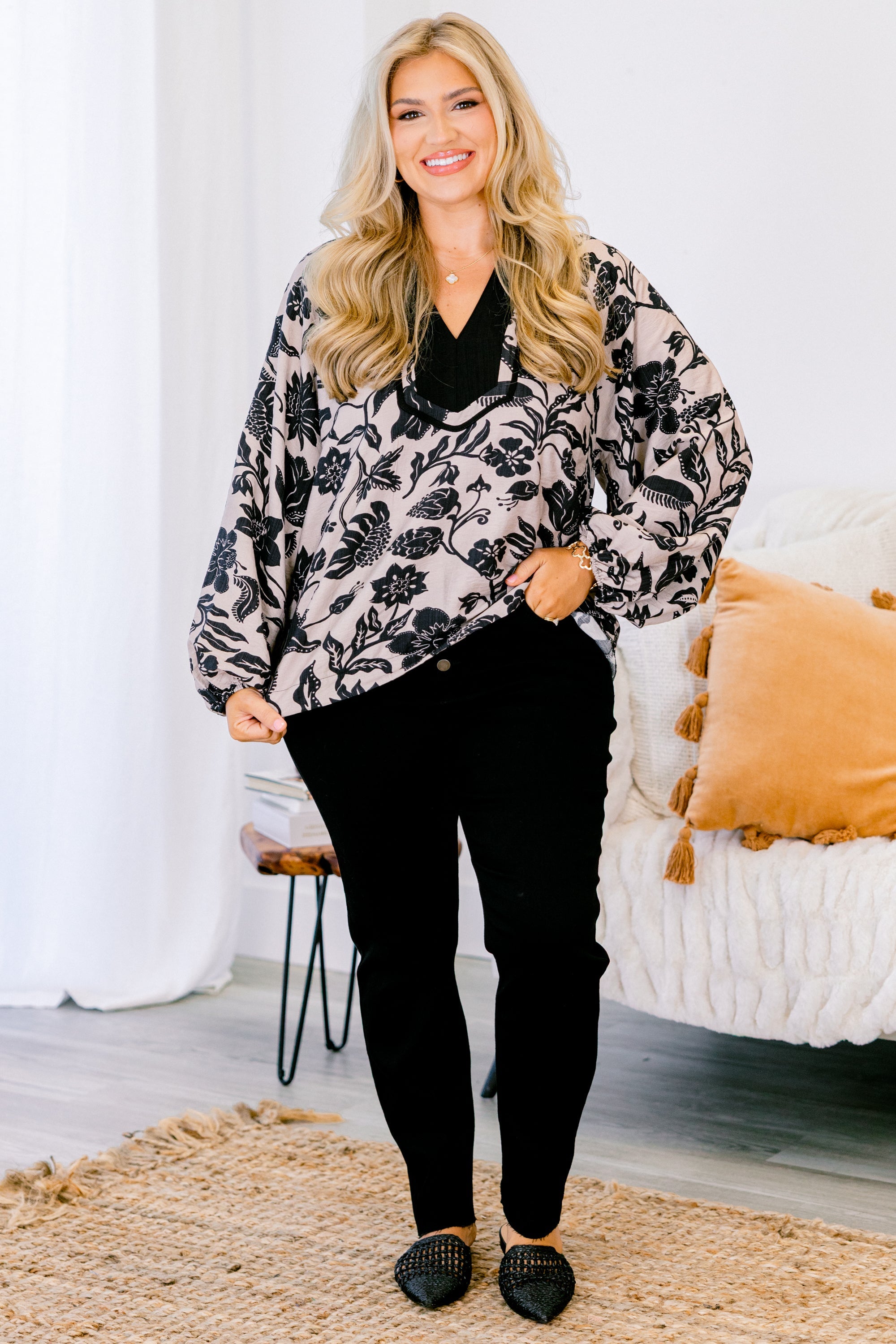 Romance Ready Jeans, Black