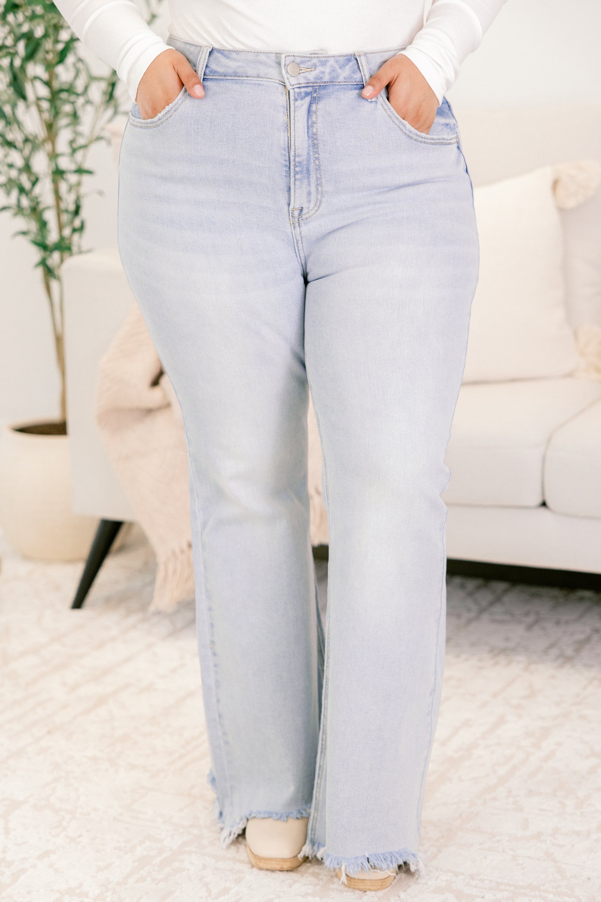 Set For The Holidays Jeans, Light Wash