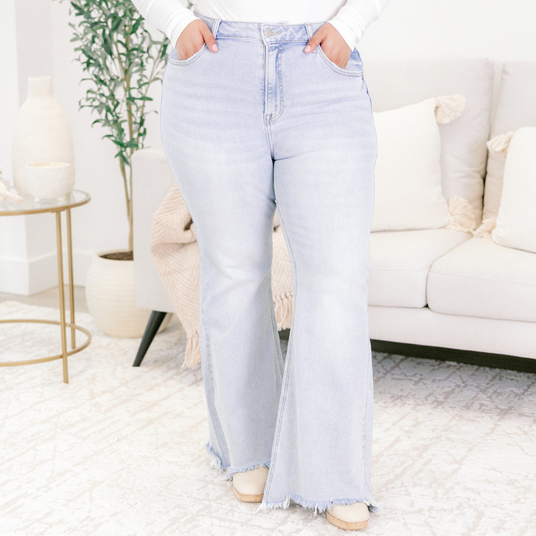 Set For The Holidays Jeans, Light Wash