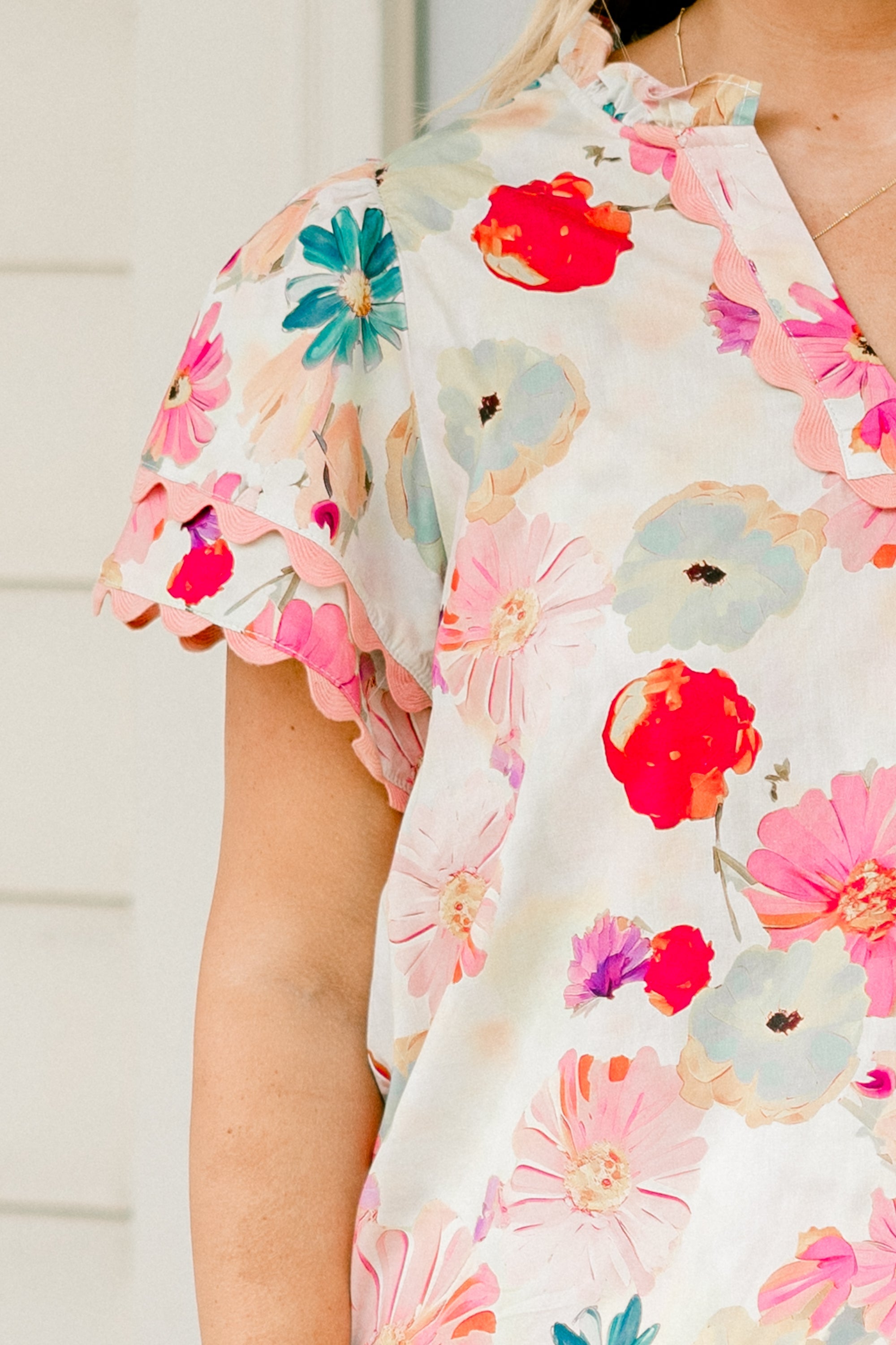 Setting The Scene Top, Ivory Multi