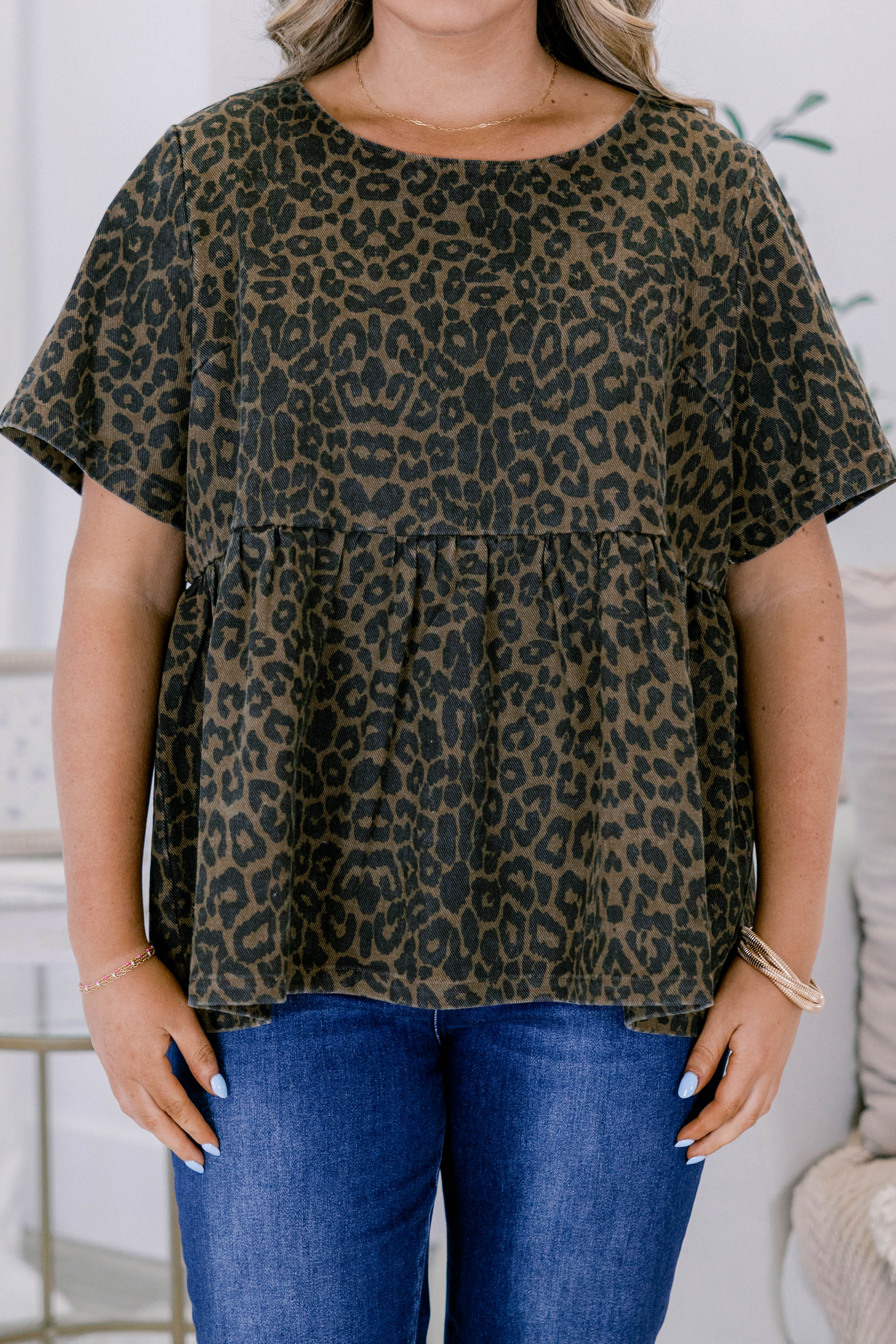 Share Your Story Top, Leopard