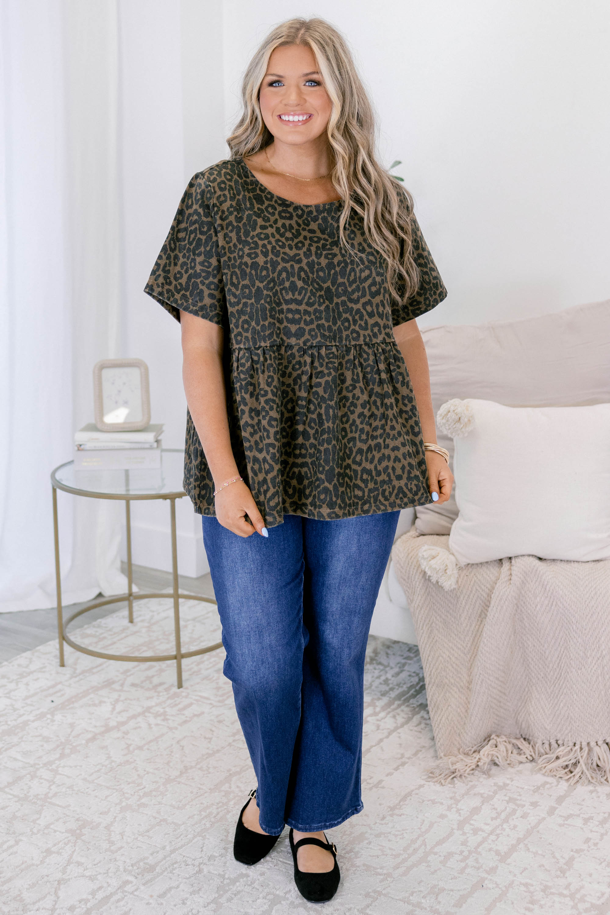Share Your Story Top, Leopard