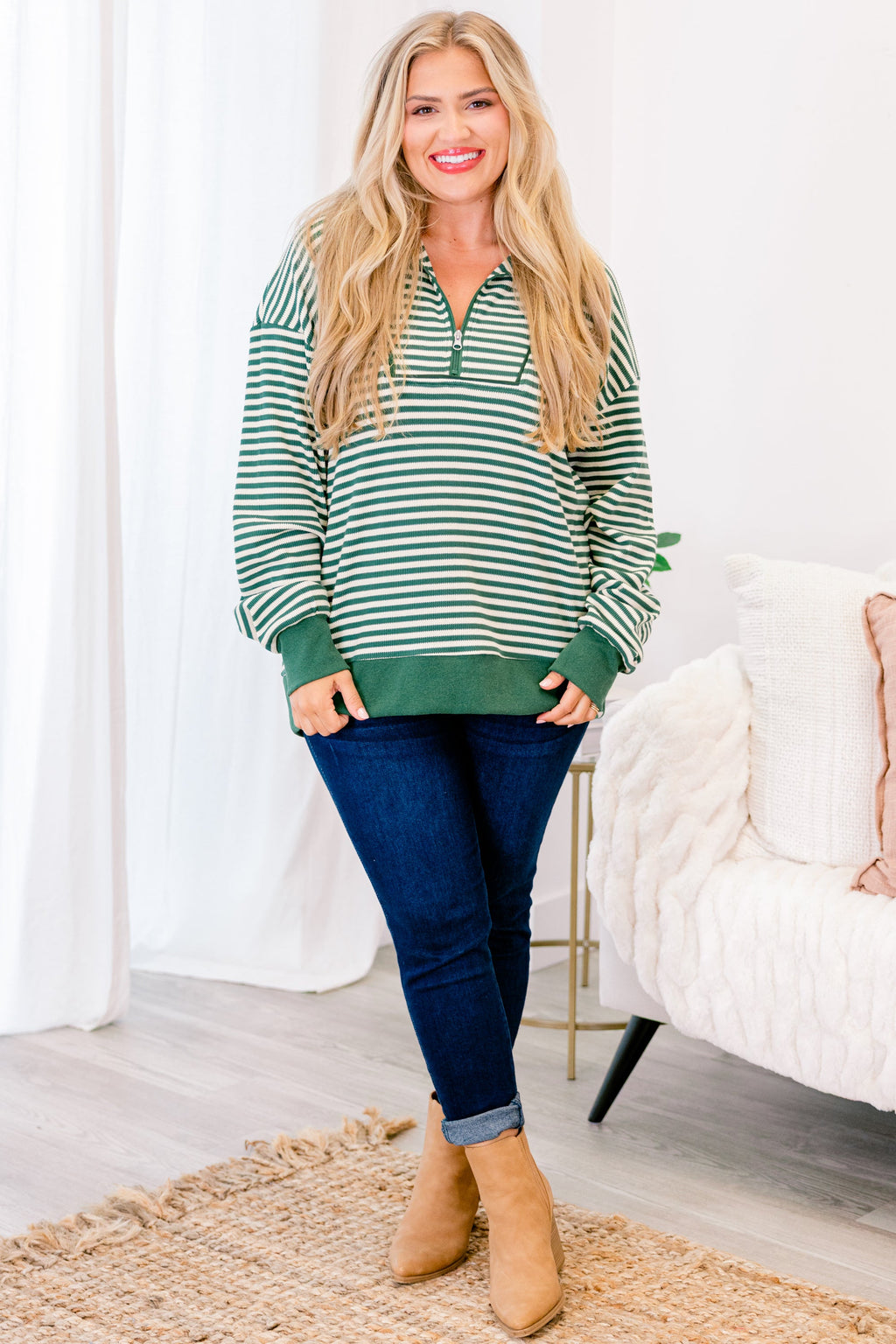 She's An Academic Pullover, Green