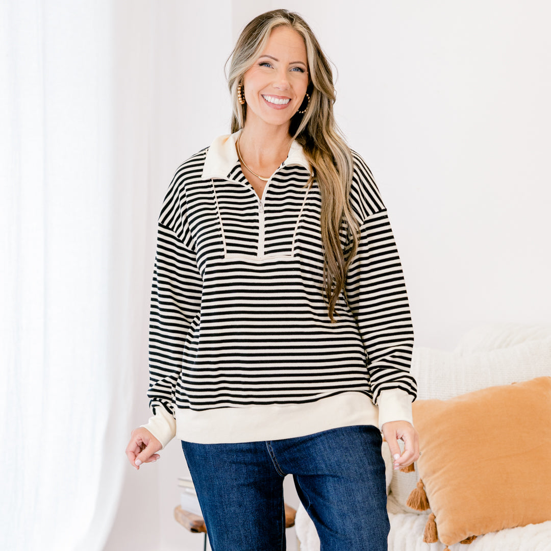 She's An Academic Pullover, Ivory-Black