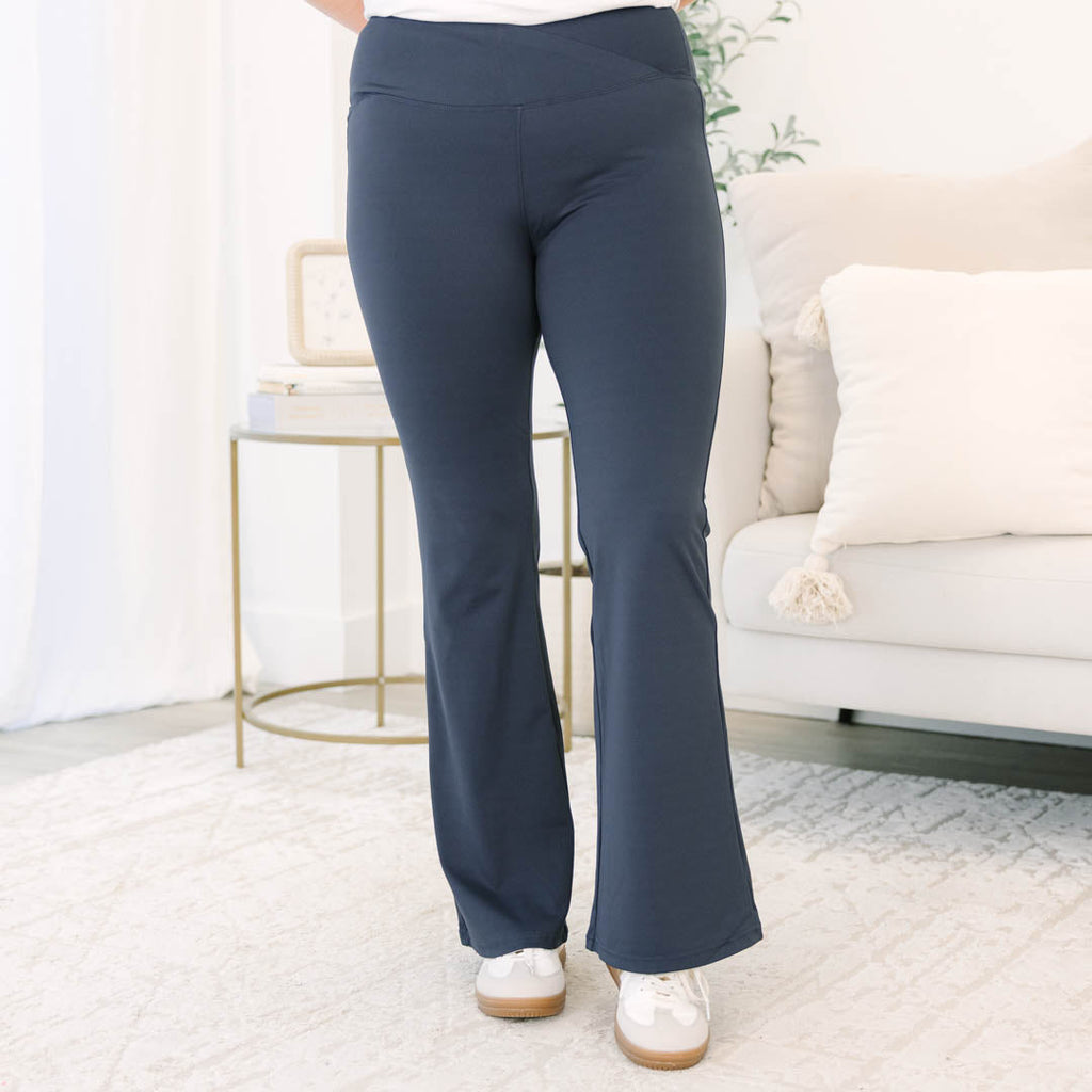 Shout It Out Leggings, Navy