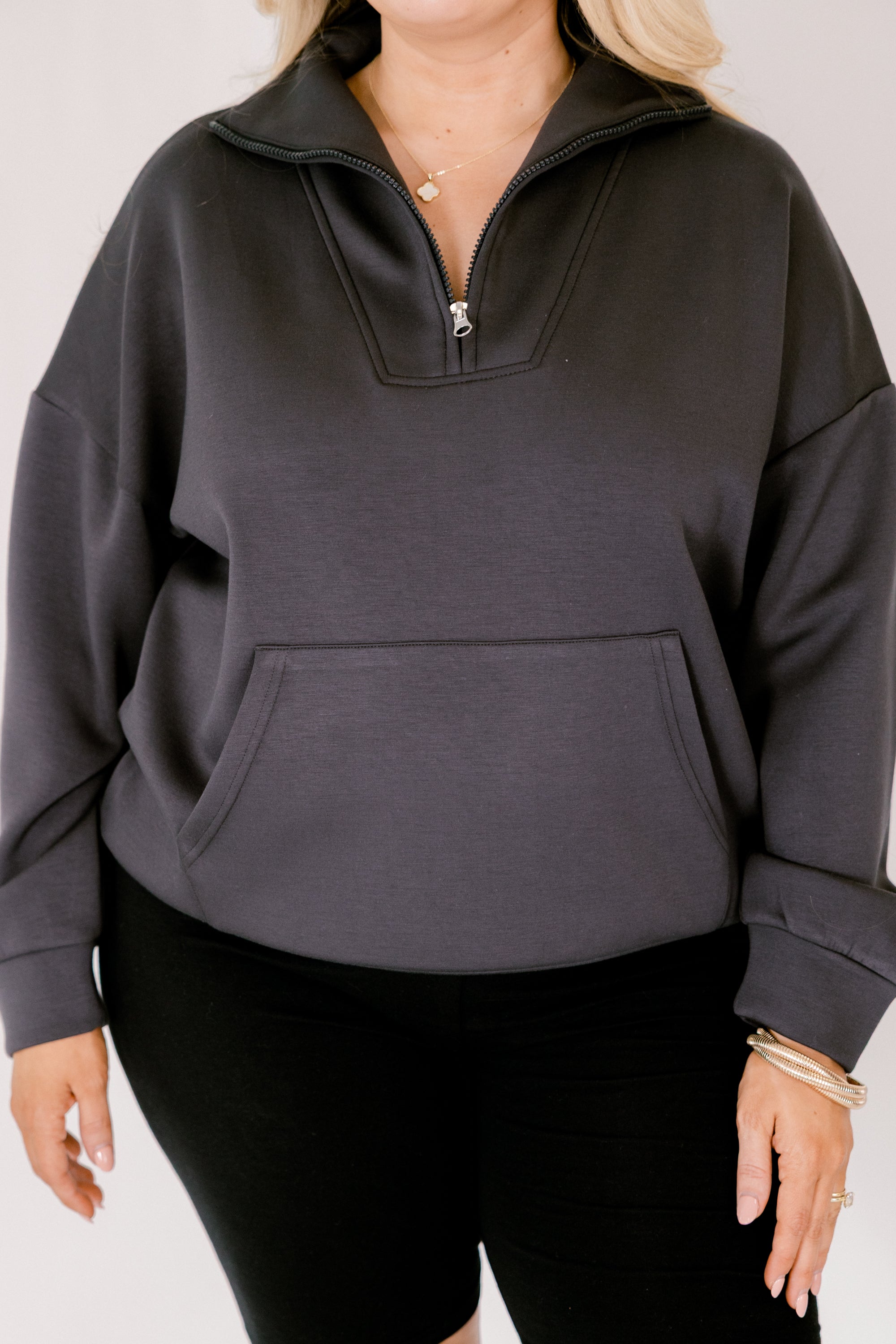 Sporty Chic Pullover, Charcoal