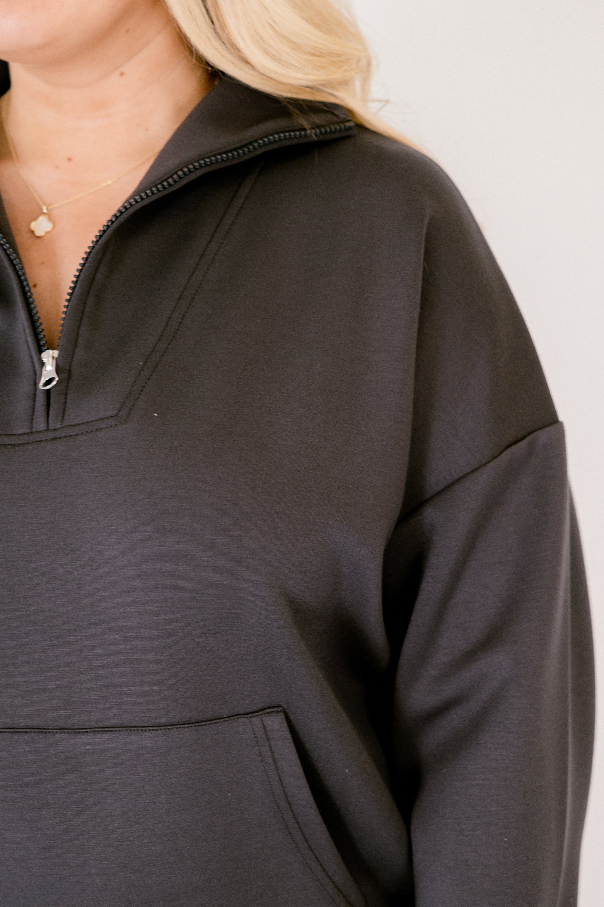 Sporty Chic Pullover, Charcoal