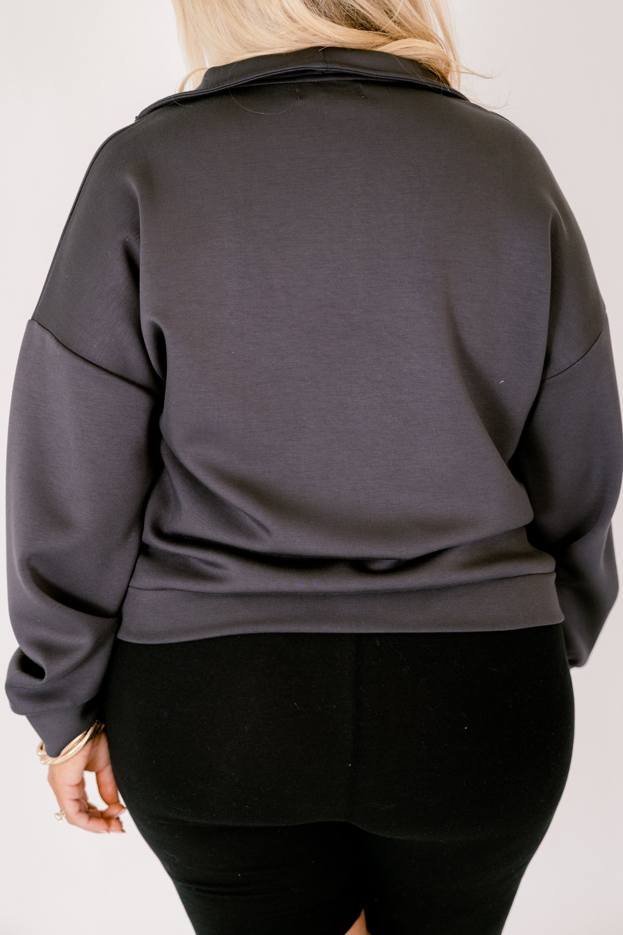 Sporty Chic Pullover, Charcoal