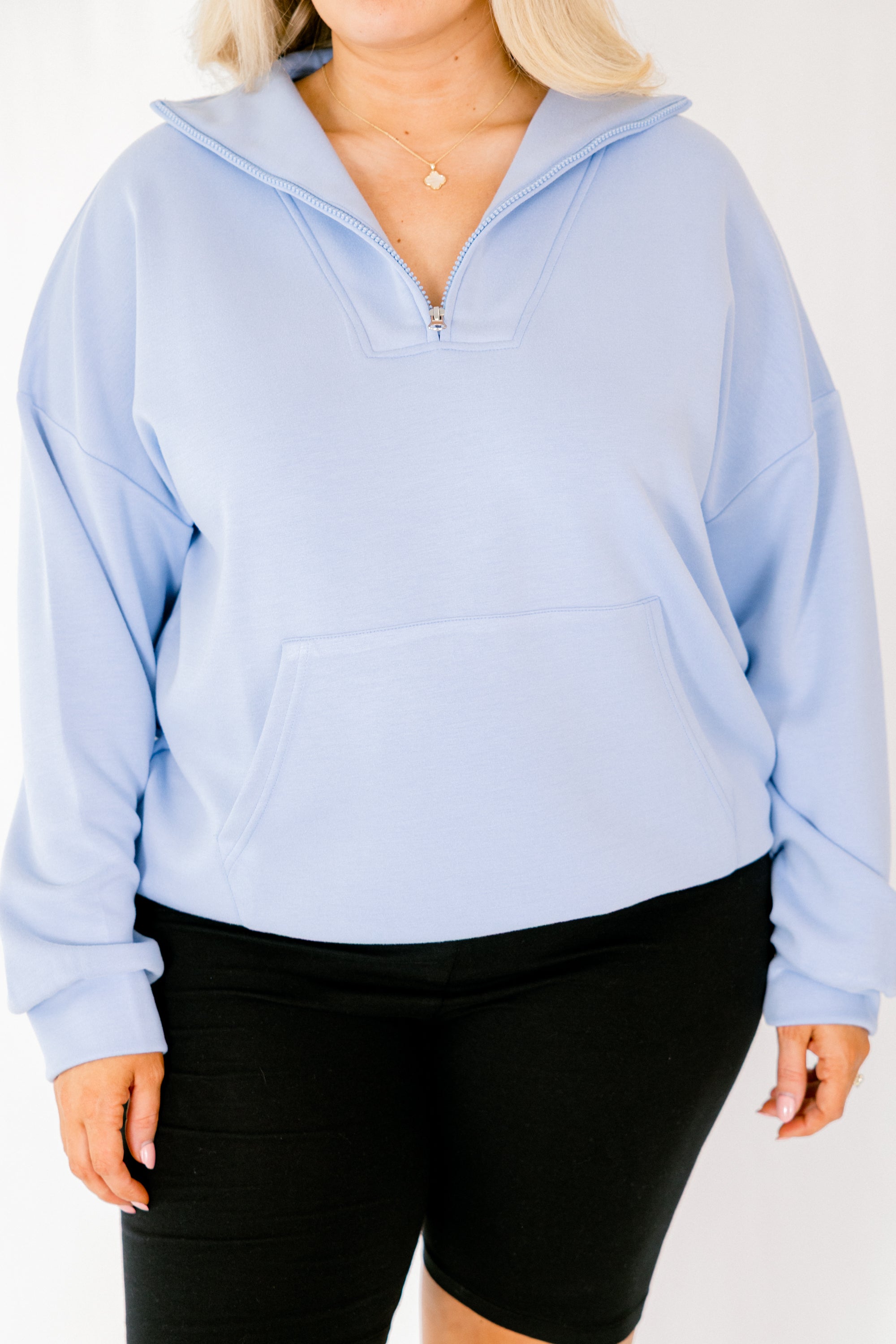 Sporty Chic Pullover, Dusty Blue