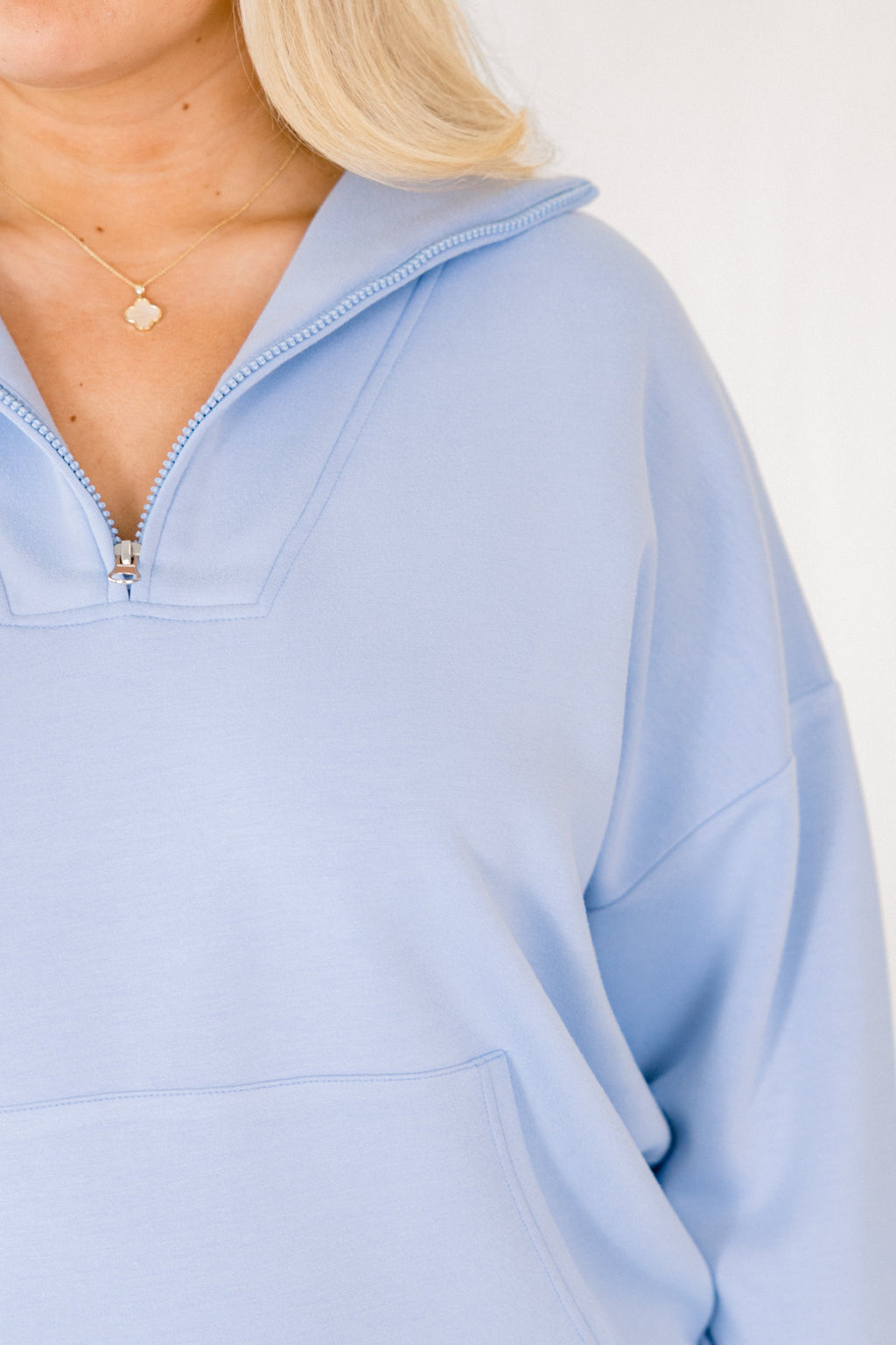 Sporty Chic Pullover, Dusty Blue