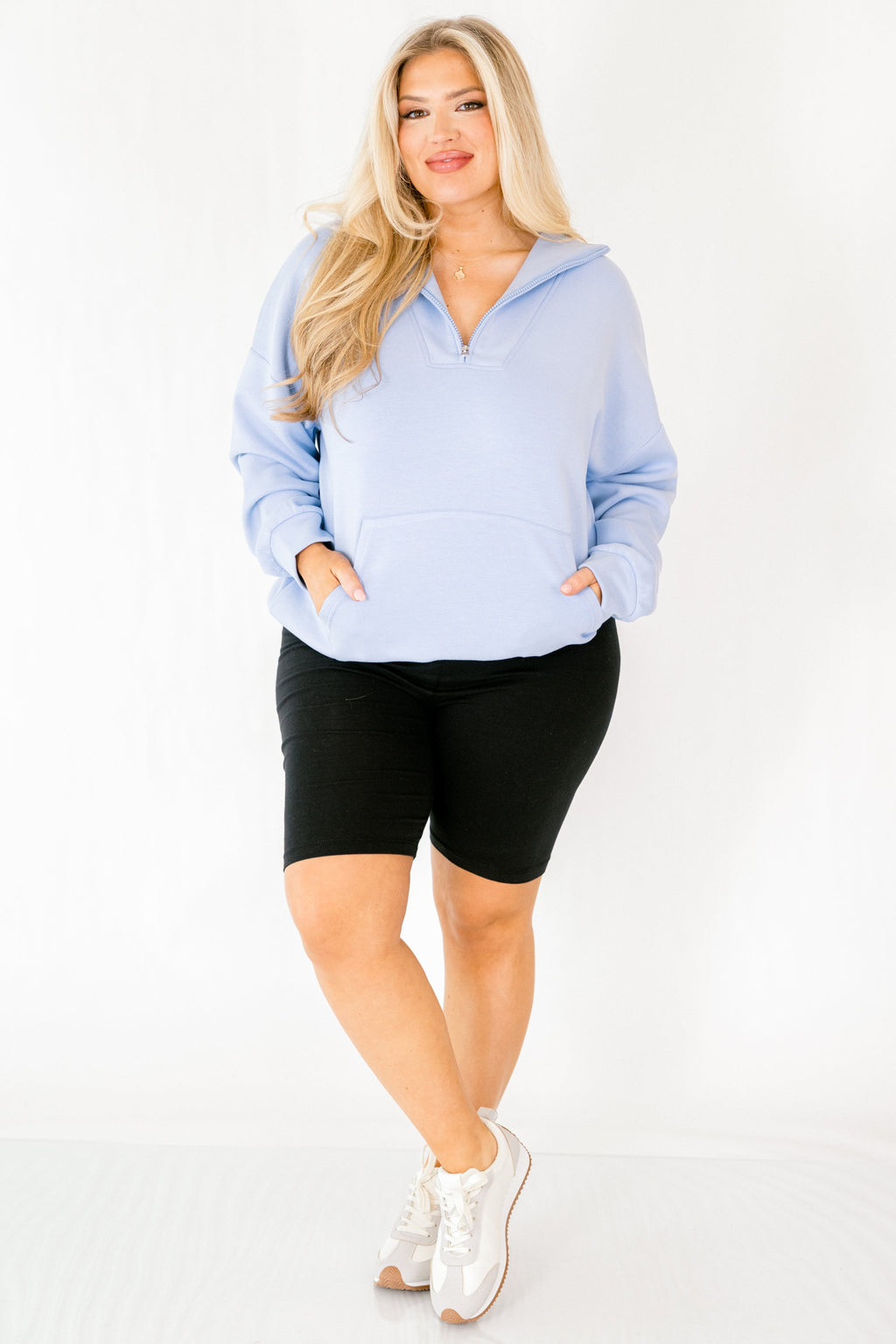 Sporty Chic Pullover, Dusty Blue