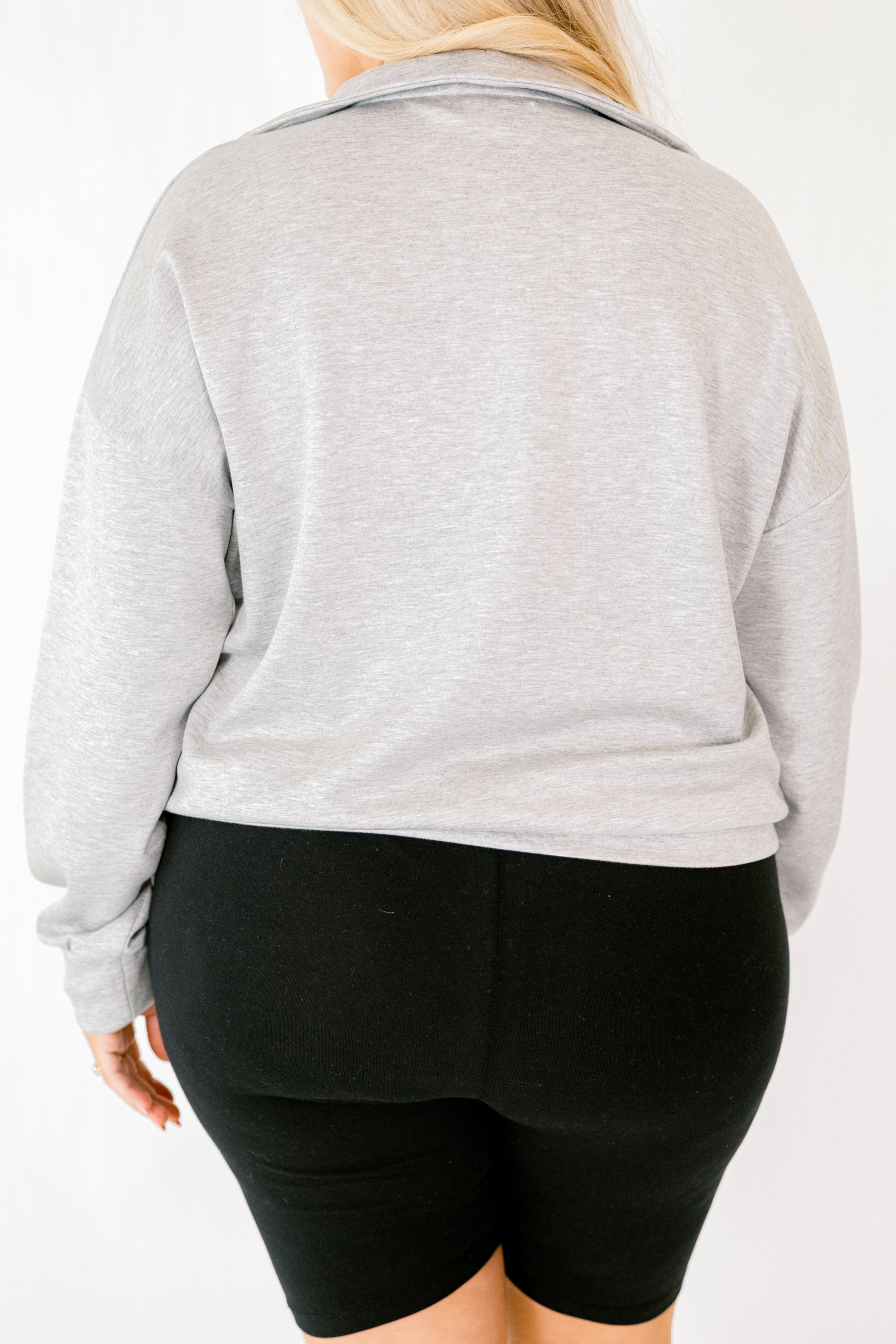 Sporty Chic Pullover, Gray