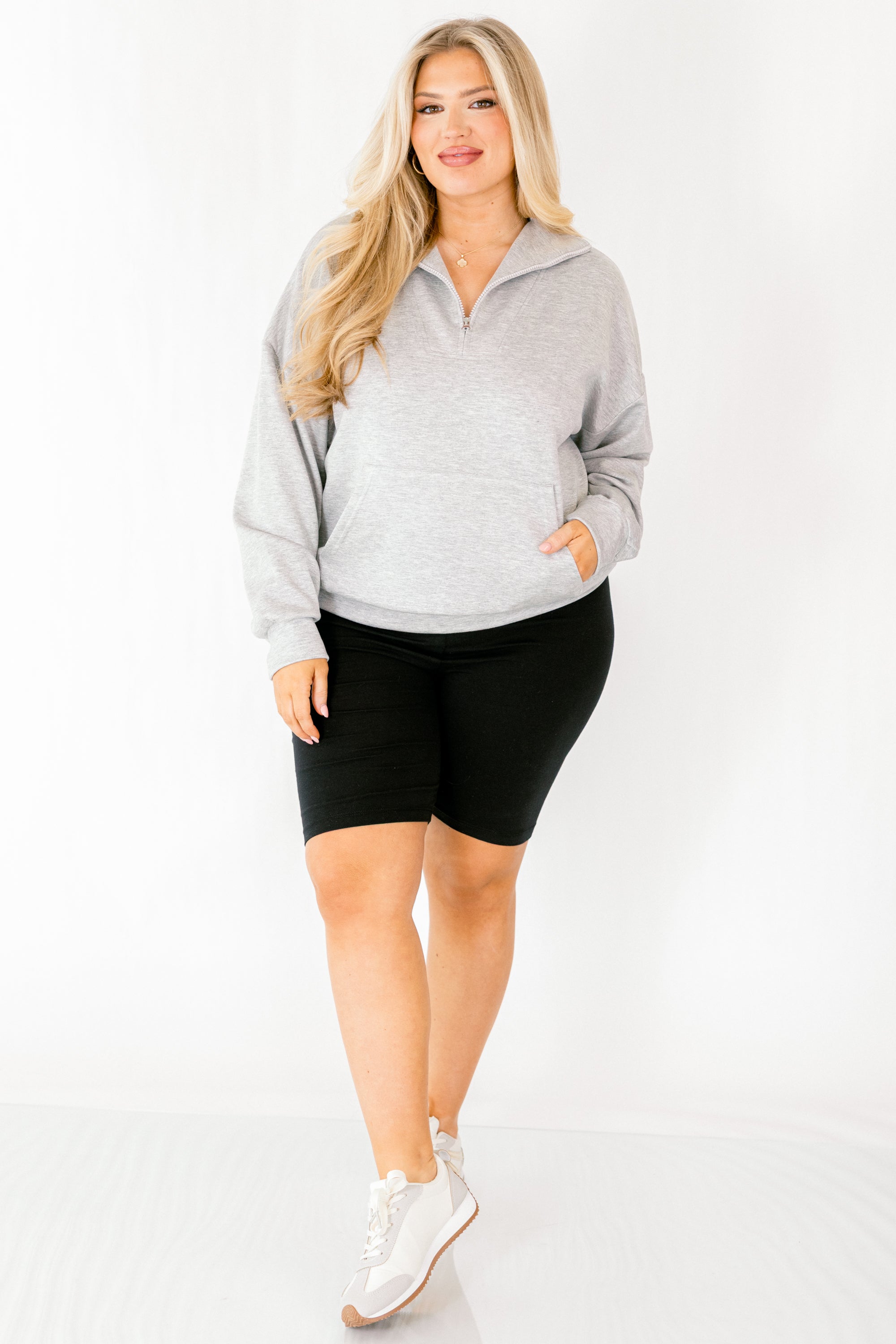 Sporty Chic Pullover, Gray
