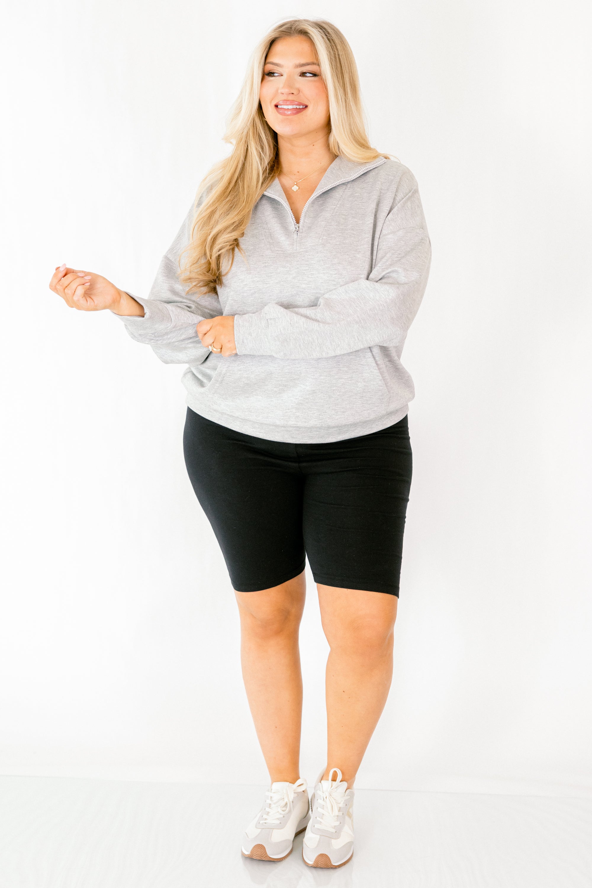 Sporty Chic Pullover, Gray