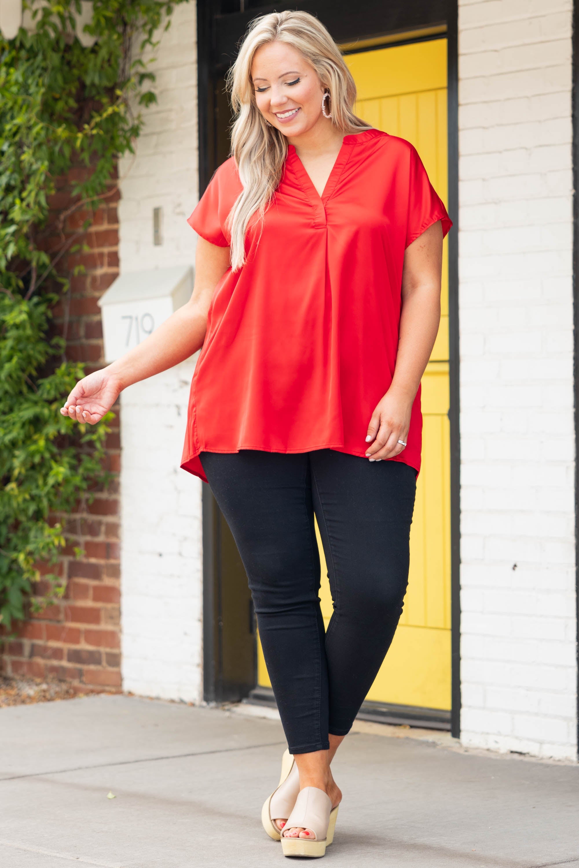 Straight Stunner Top, Tomato Red