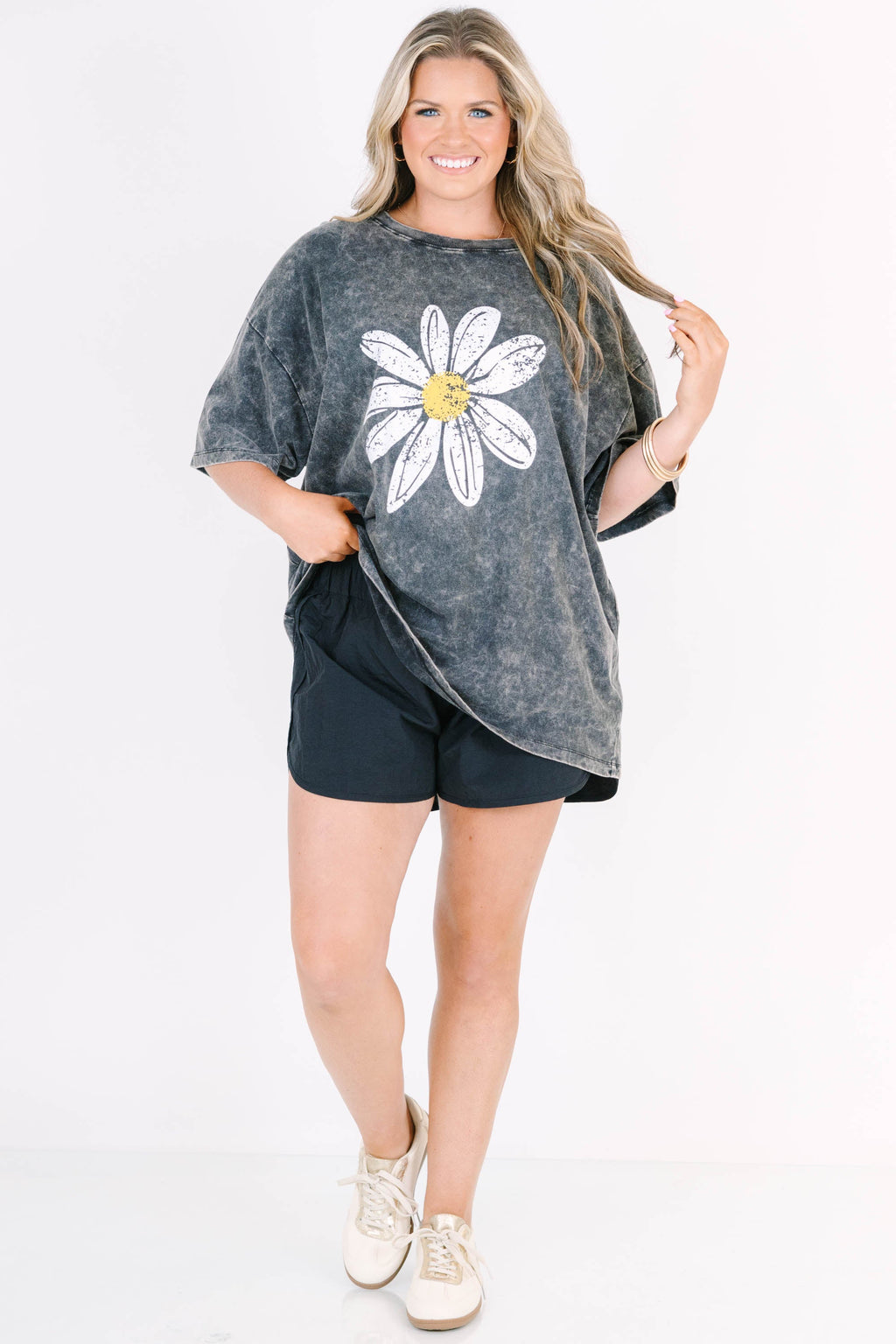 Sweet Daisies Acid Wash Relaxed Tee, Black
