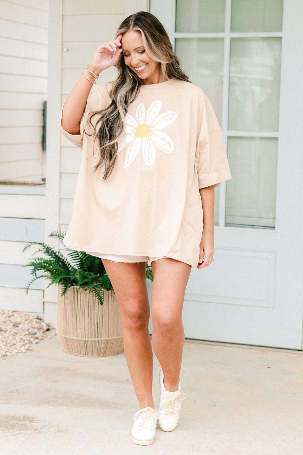 Sweet Daisies Boyfriend Tee, Light Mocha