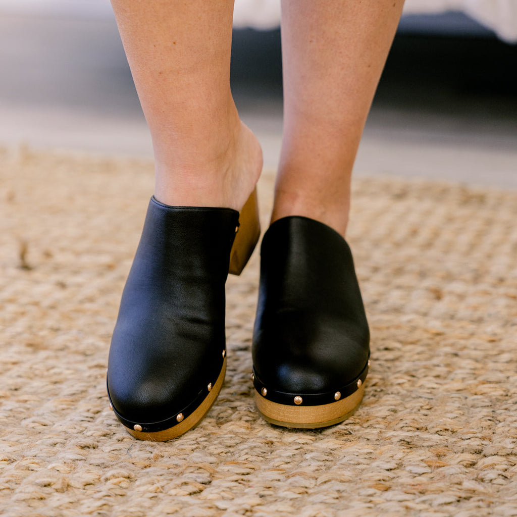 Take You Out Clogs, Black