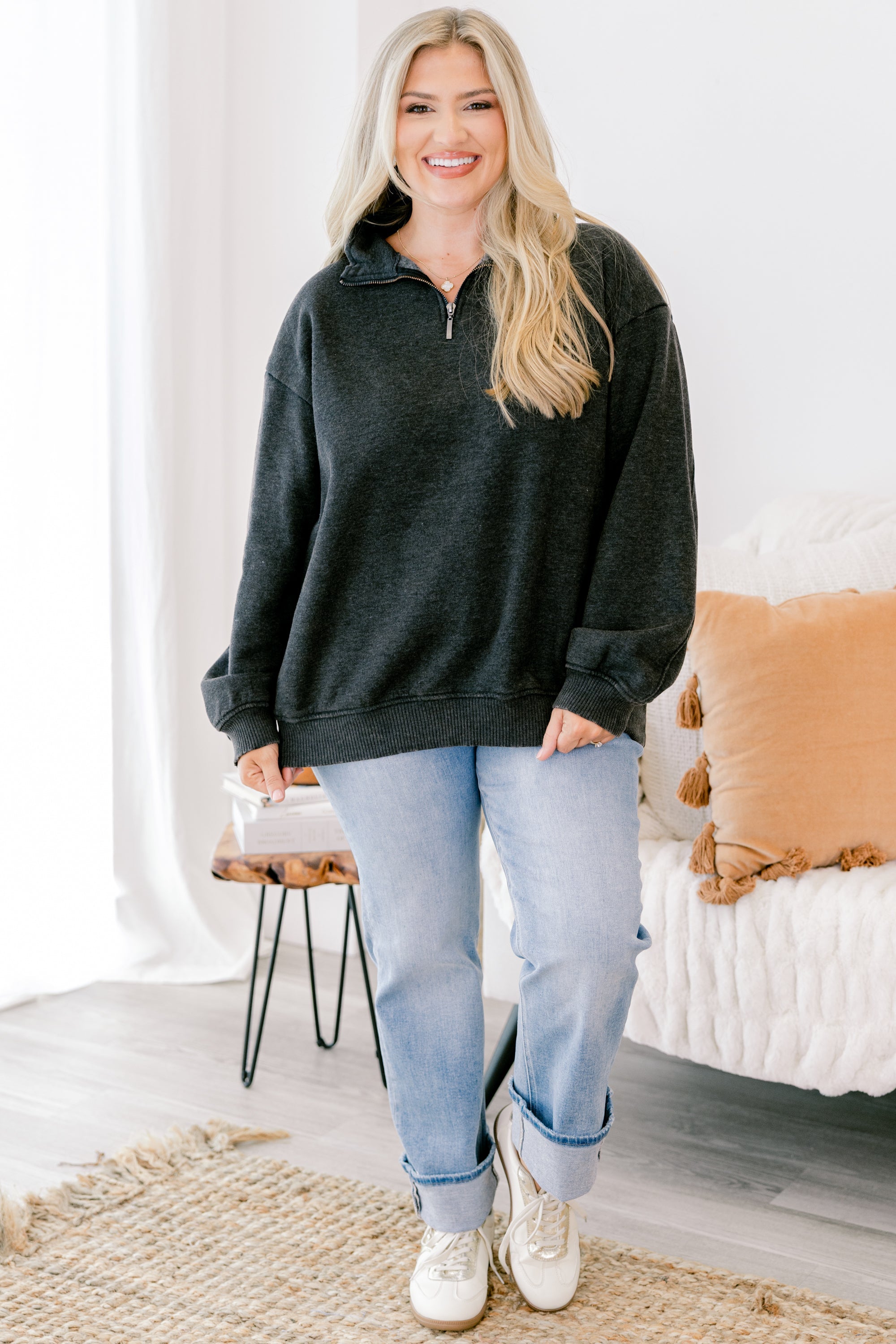 Time To Tell Pullover, Black