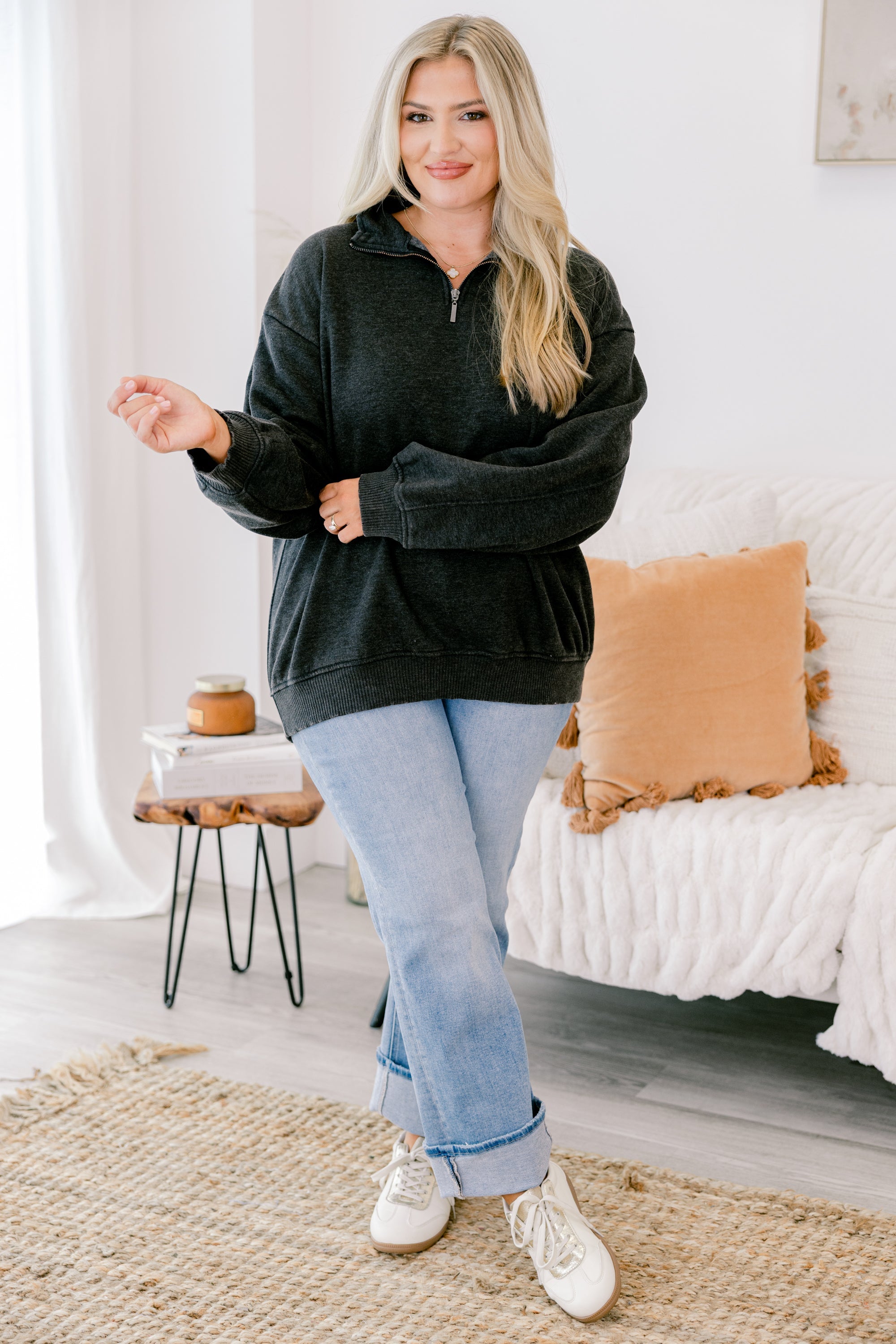 Time To Tell Pullover, Black