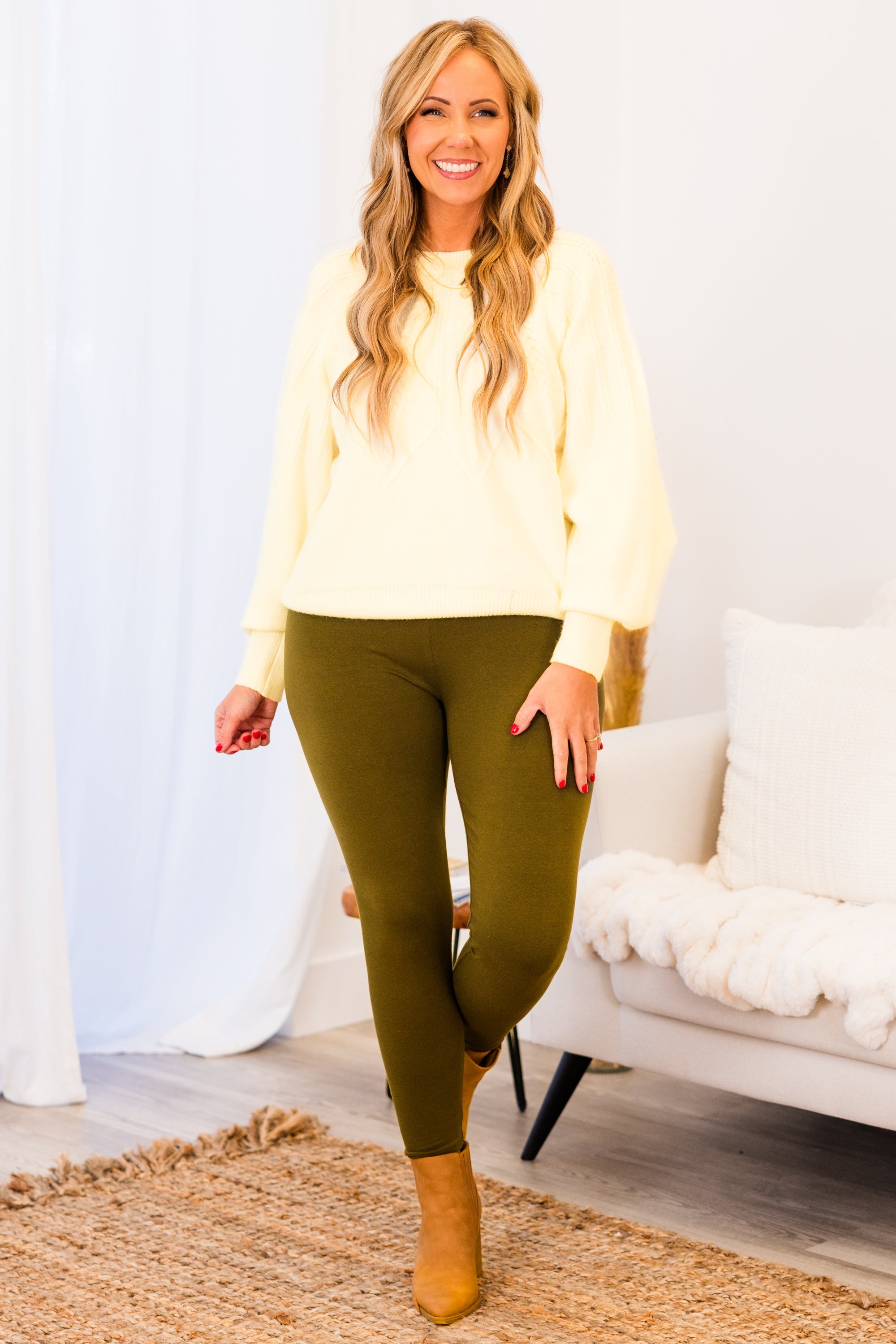 To Be True Leggings, Dark Olive