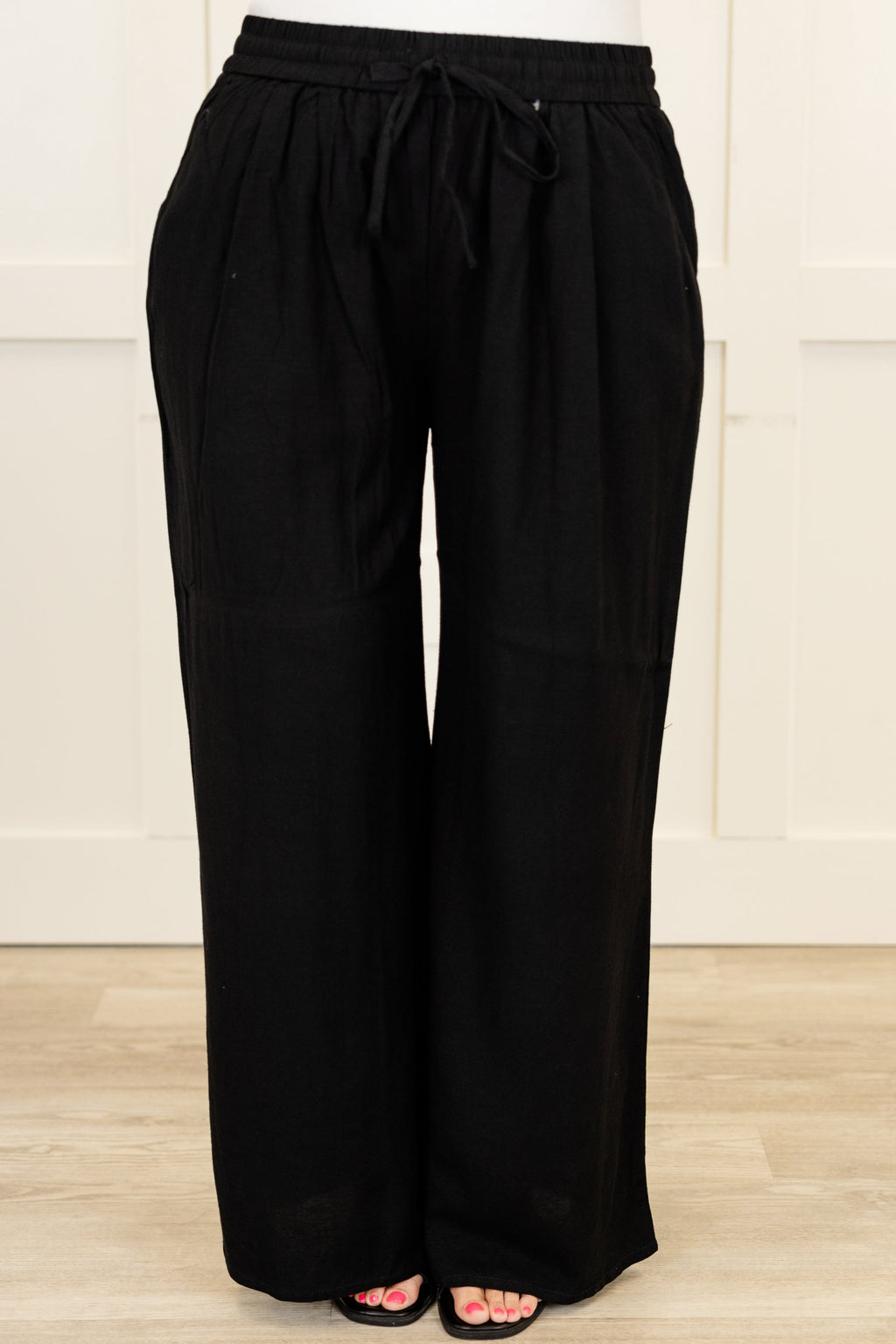 Villa Views Pants, Black