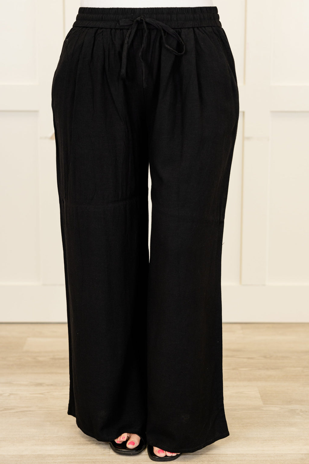 Villa Views Pants, Black