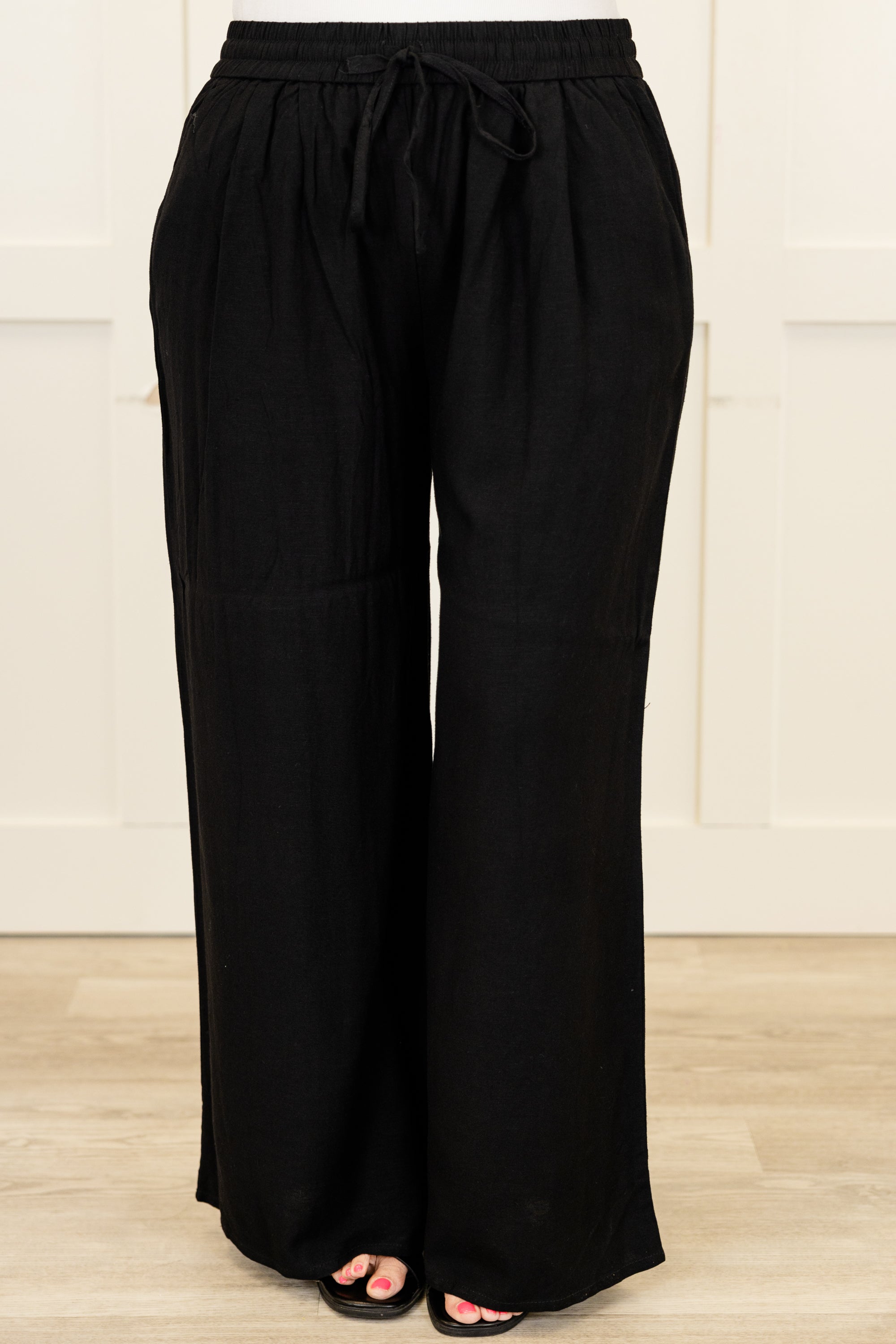 Villa Views Pants, Black