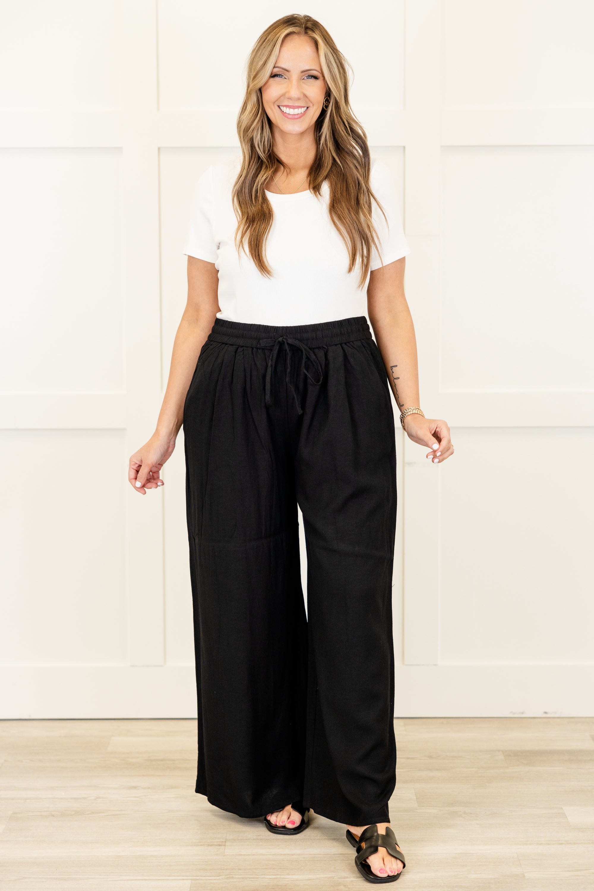 Villa Views Pants, Black