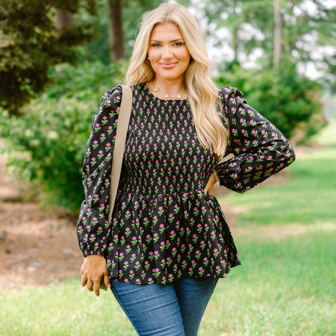 Wallflower Kisses Top, Black-Pink