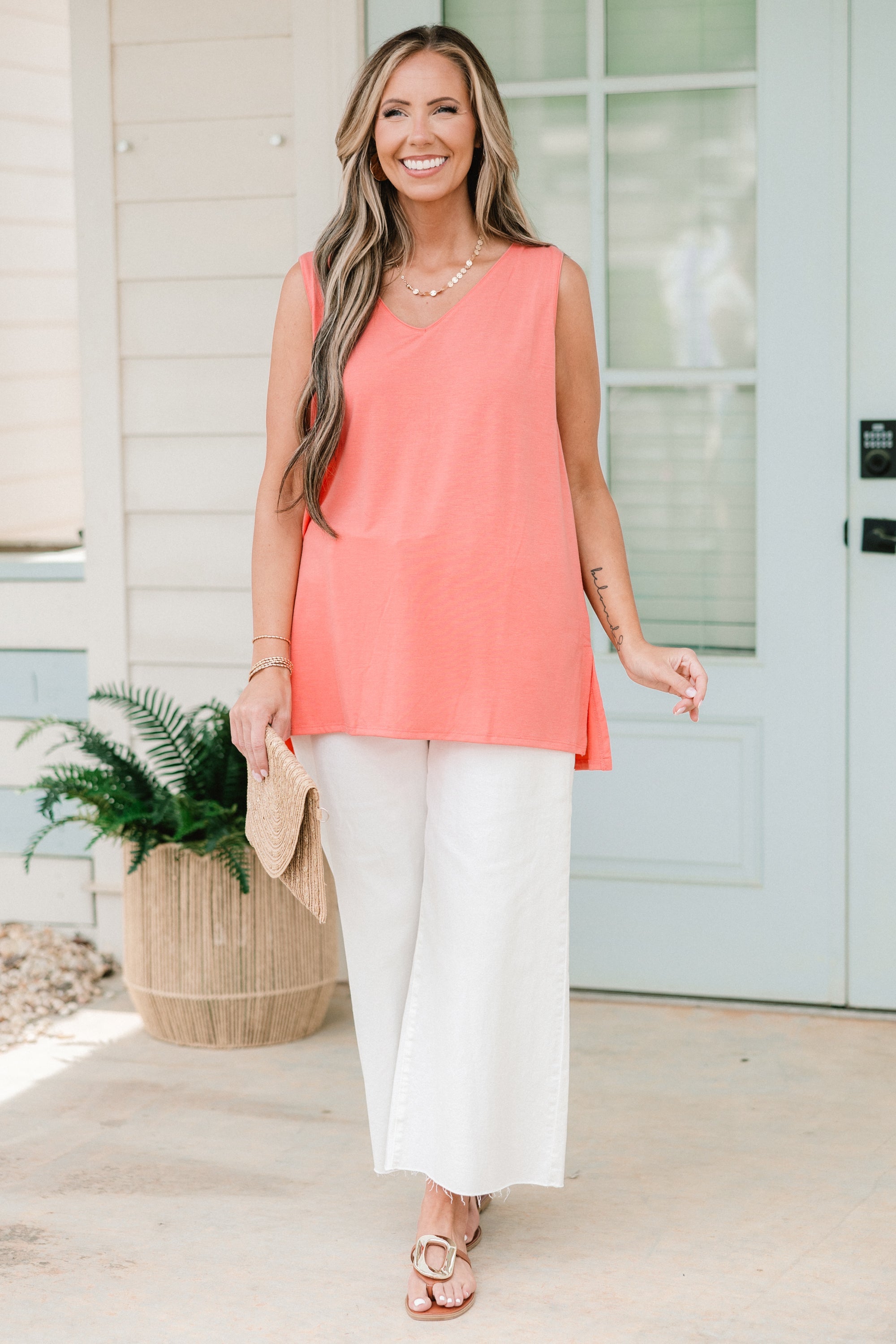 With Open Arms Tank, Deep Coral