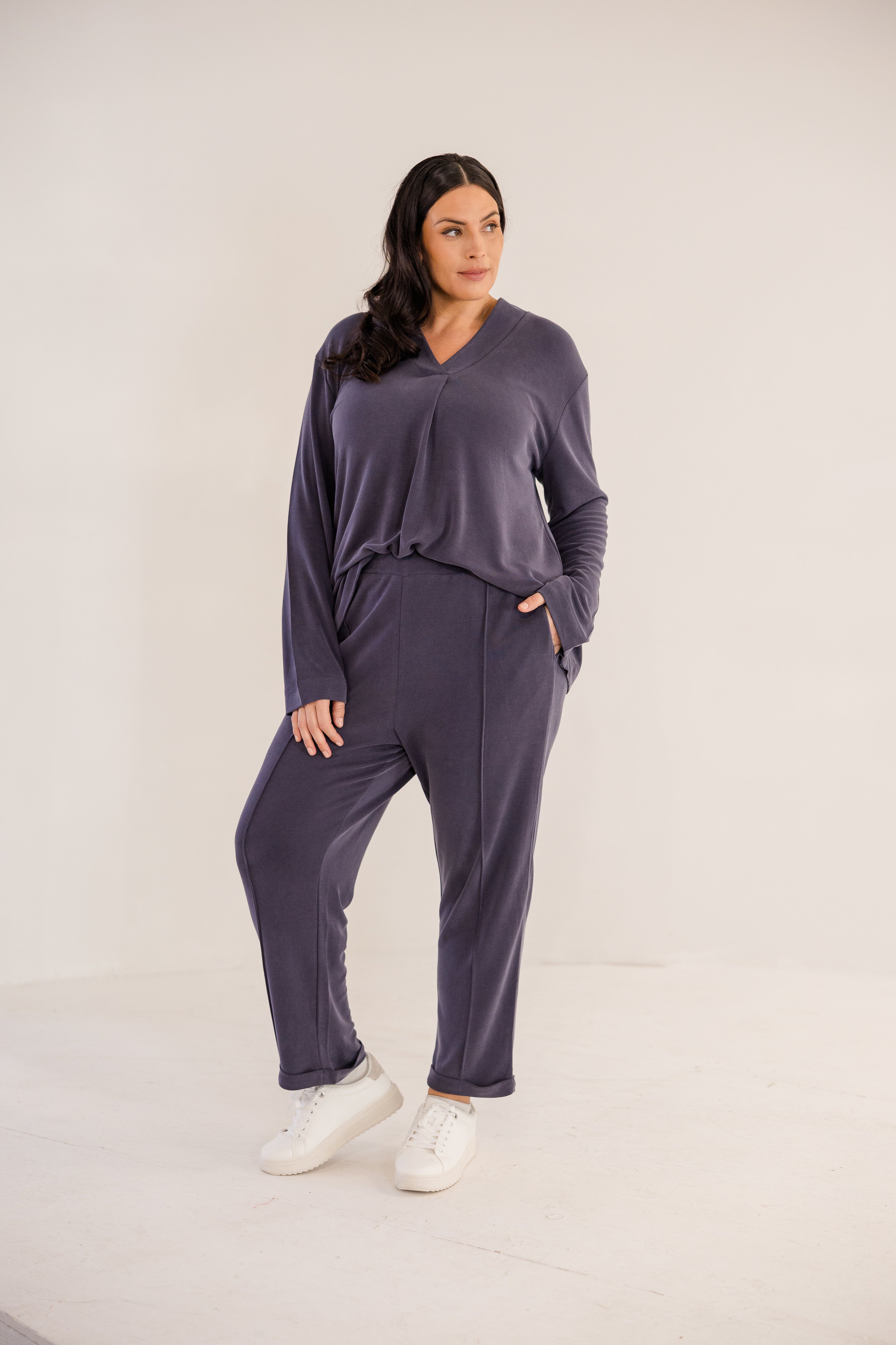 Chloe Pintuck Taper Pant, Ink Navy