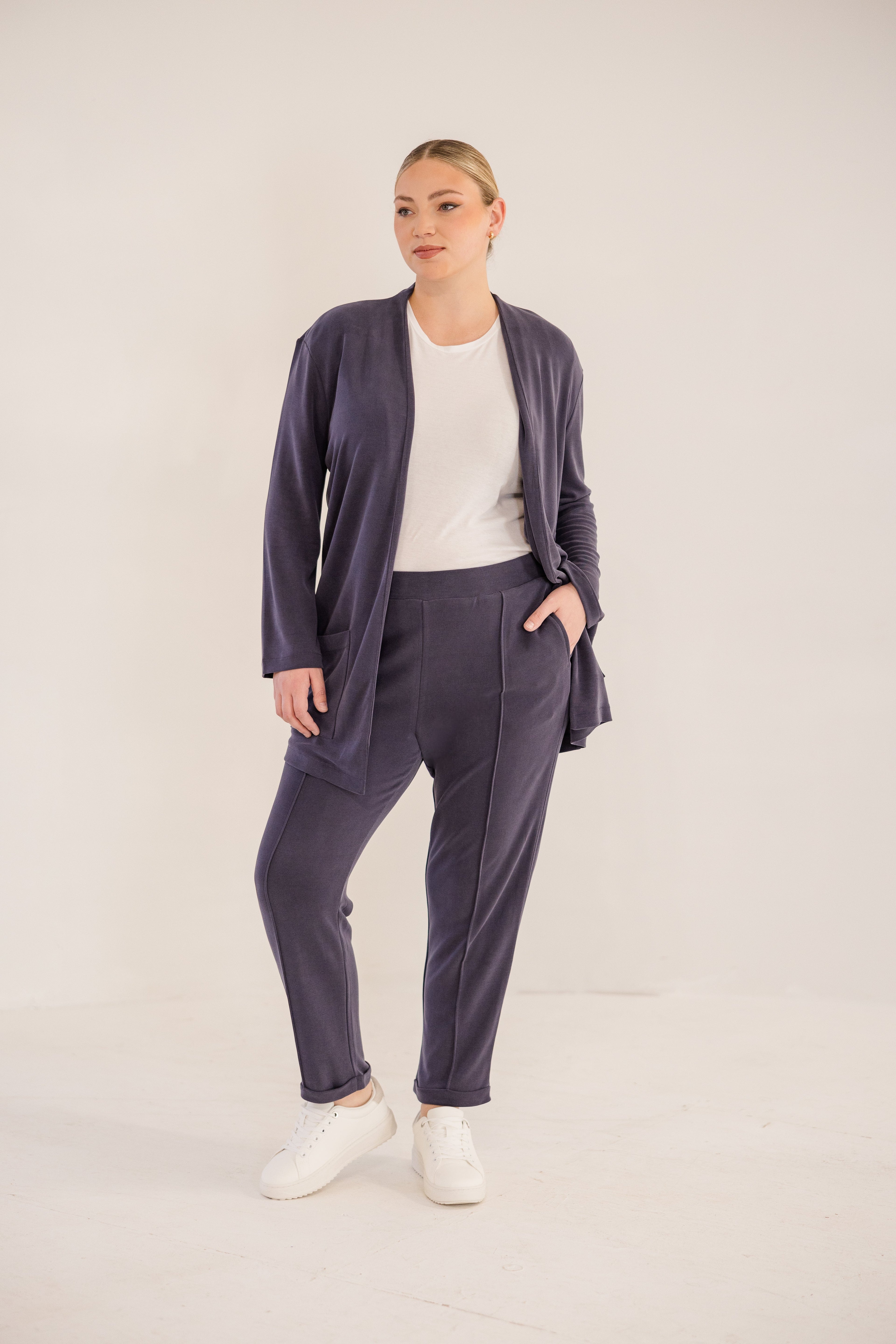 Chloe Pintuck Taper Pant, Ink Navy